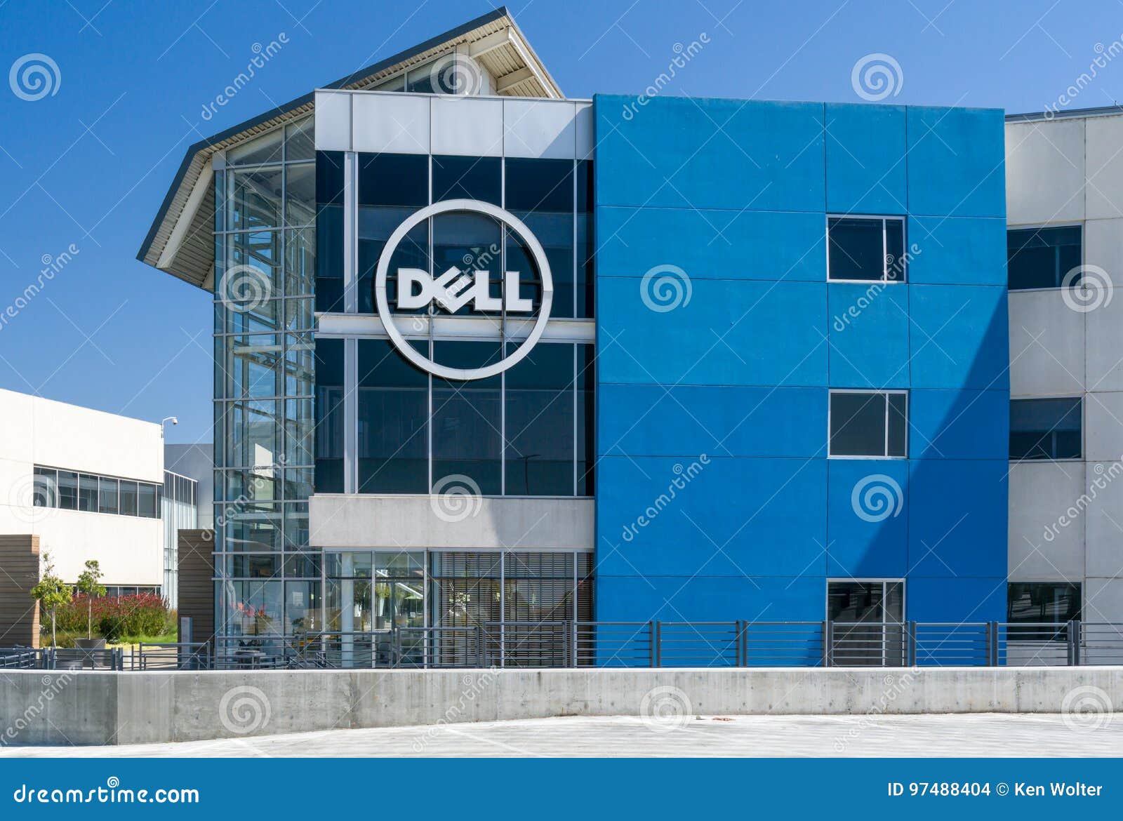 Dell Computer Coporate Facility and Logo Editorial Stock Image - Image of  network, technology: 97488404