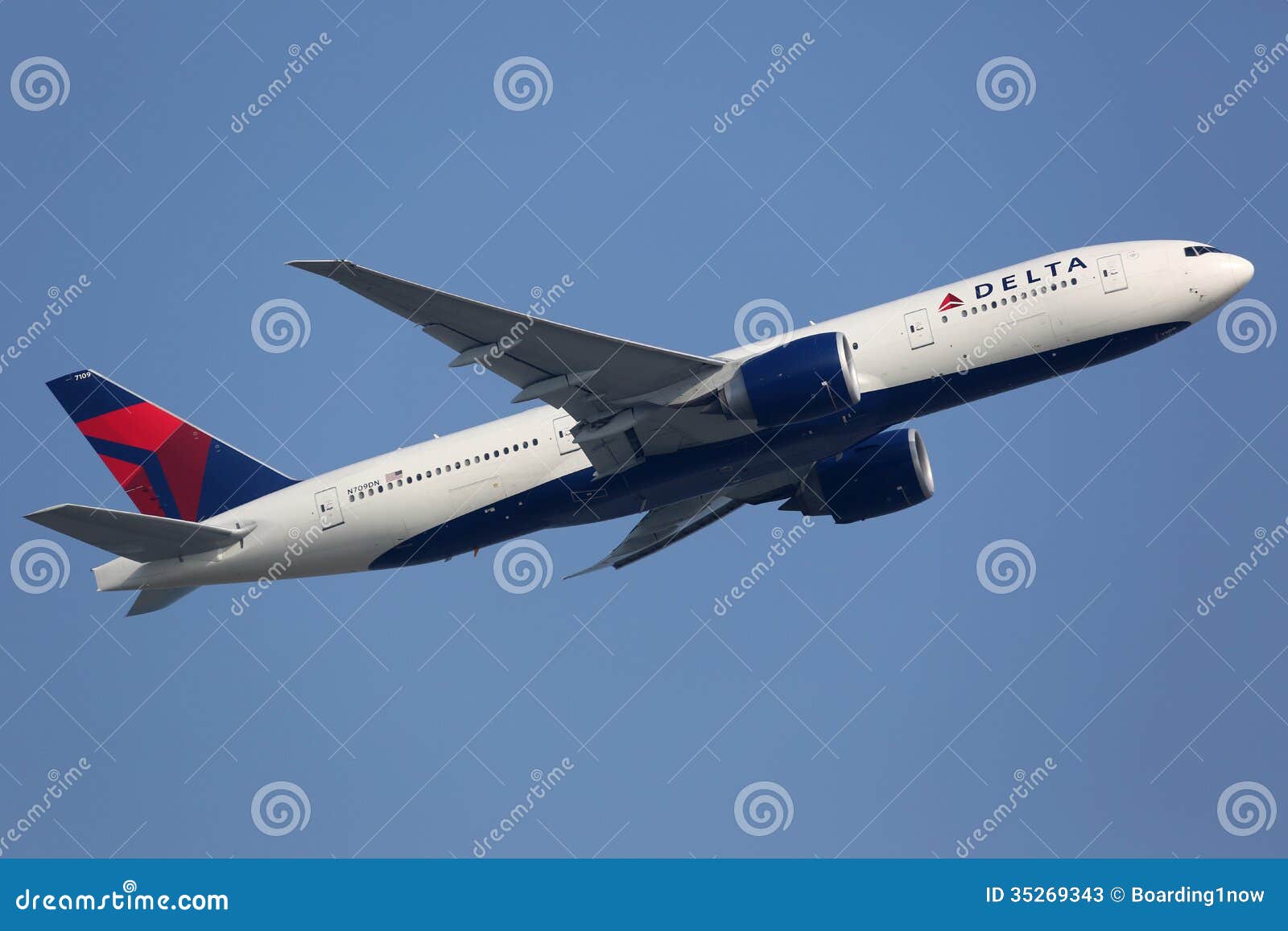 Delta Air Lines Boeing 777-200LR Editorial Stock Photo - Image of