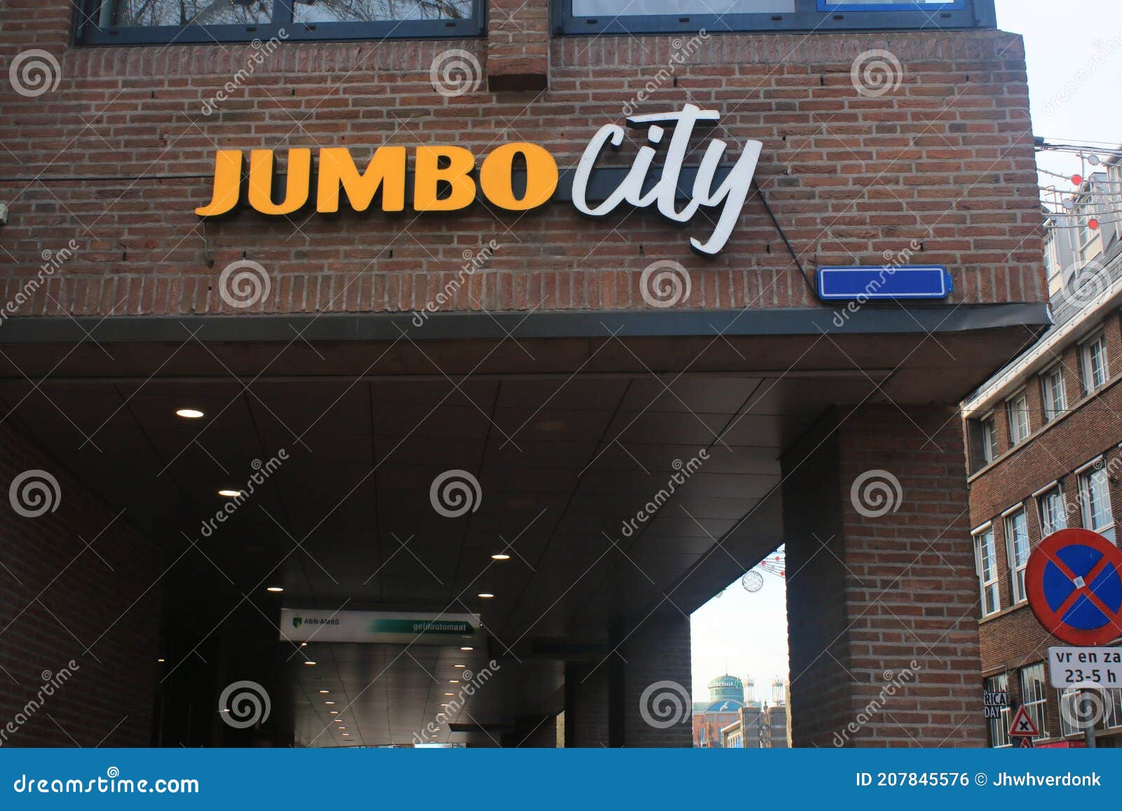 Den Bosch Nos Países Baixos 10122019 : Sinal Do Jumbo City Um Ramo Lateral  Do Grande Mercado De Mercearias Foto Editorial - Imagem de europeu,  colosso: 207845576