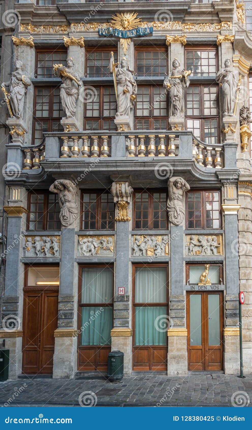 In Den Vos Mansion on Grand Place, Belgium. Editorial Image - Image of ...