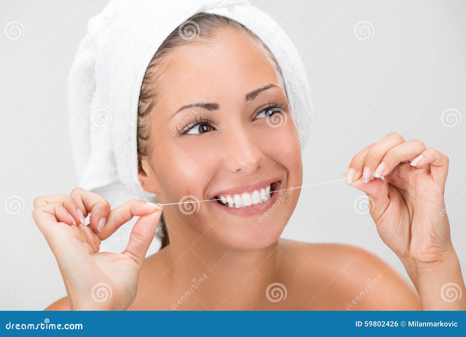 Rimuovere Il Tartaro Nero E Bianco - Studio Dentistico Cozzolino - Foto 3