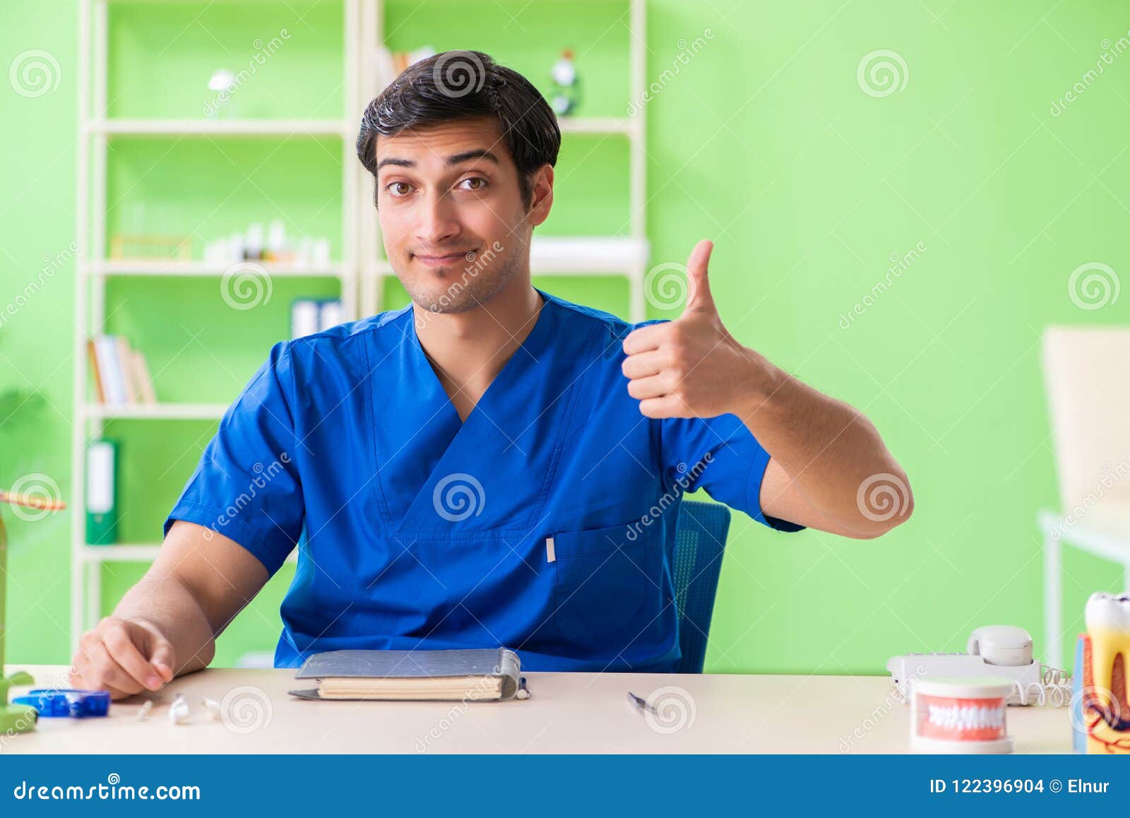 The Dentist Doctor Working in the Clinic Stock Photo Image of medicine, dentistry 122396904