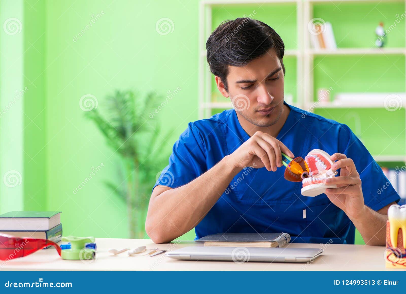 The Dentist Doctor Working in the Clinic Stock Image Image of mouth, lamp 124993513