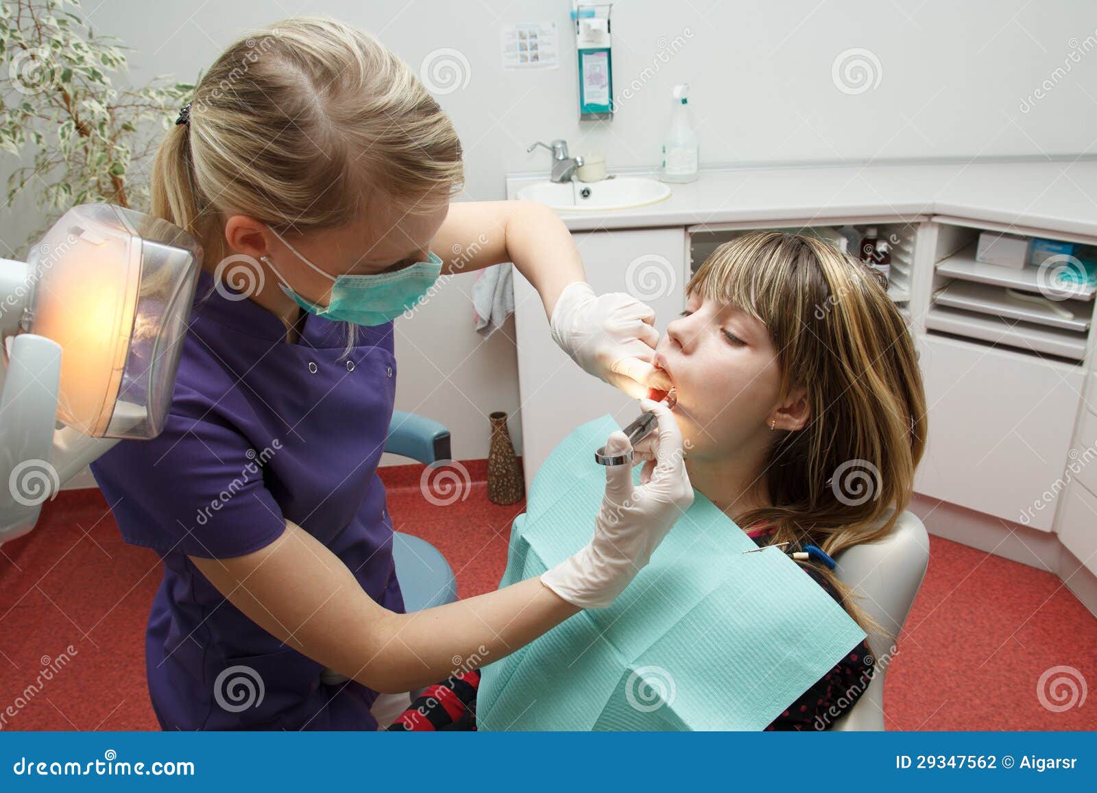 Dentist make anesthesia stock photo. Image of professional 29347562
