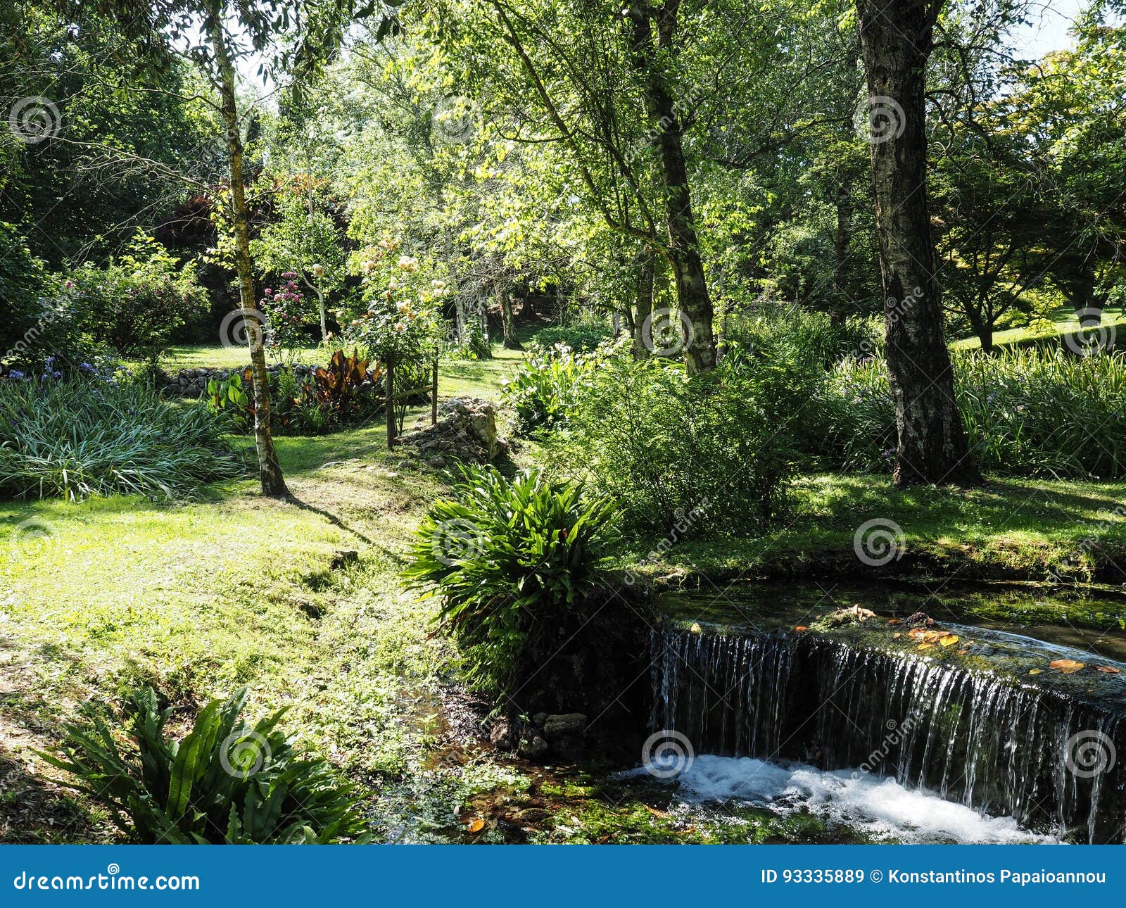 Der Garten Von Ninfa In Italien Stockbild Bild von ninfa