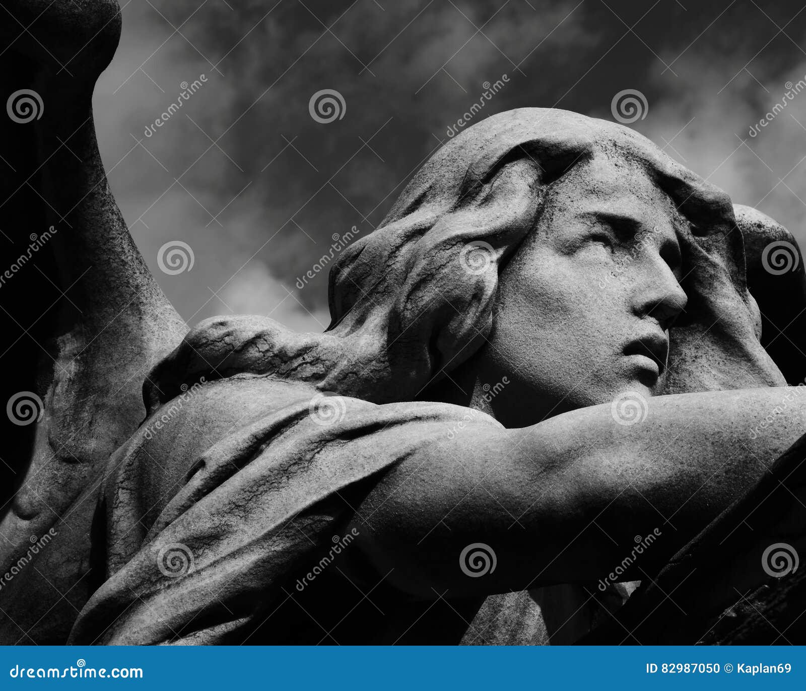 Der Schone Engel Stockfoto Bild Von Engel Skulptur