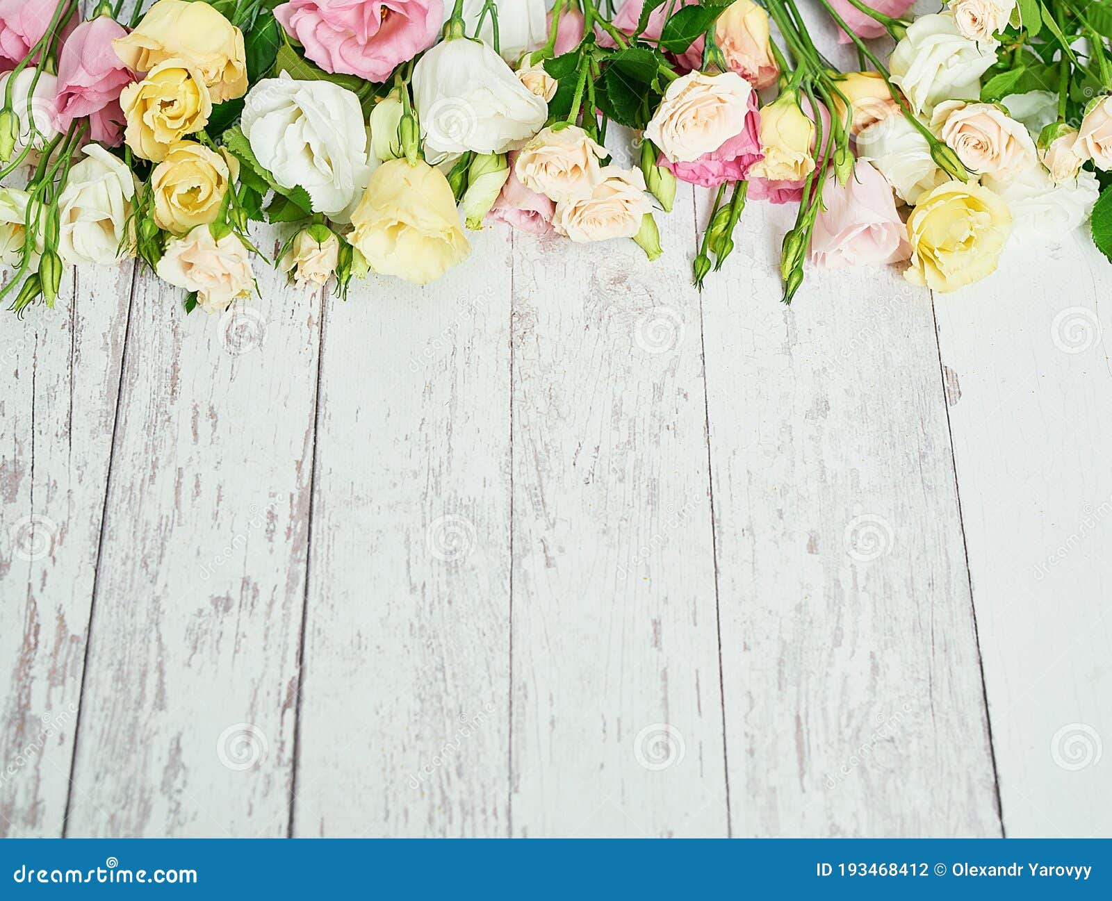 Des Fleurs Pour La Journee De La Femme Carte De Voeux De Fete Des Meres Bouquet De Fleurs Eustoma Et Roses Dans Le Vase Joyeux Photo Stock Image Du Anniversaire Cadeau Des Fleurs Pour La Journee De La Femme Carte De Voeux De Fete Des Meres Bouquet De Fleurs Eustoma Et Roses Dans Le Vase Joyeux Photo Stock Image Du Anniversaire Cadeau
