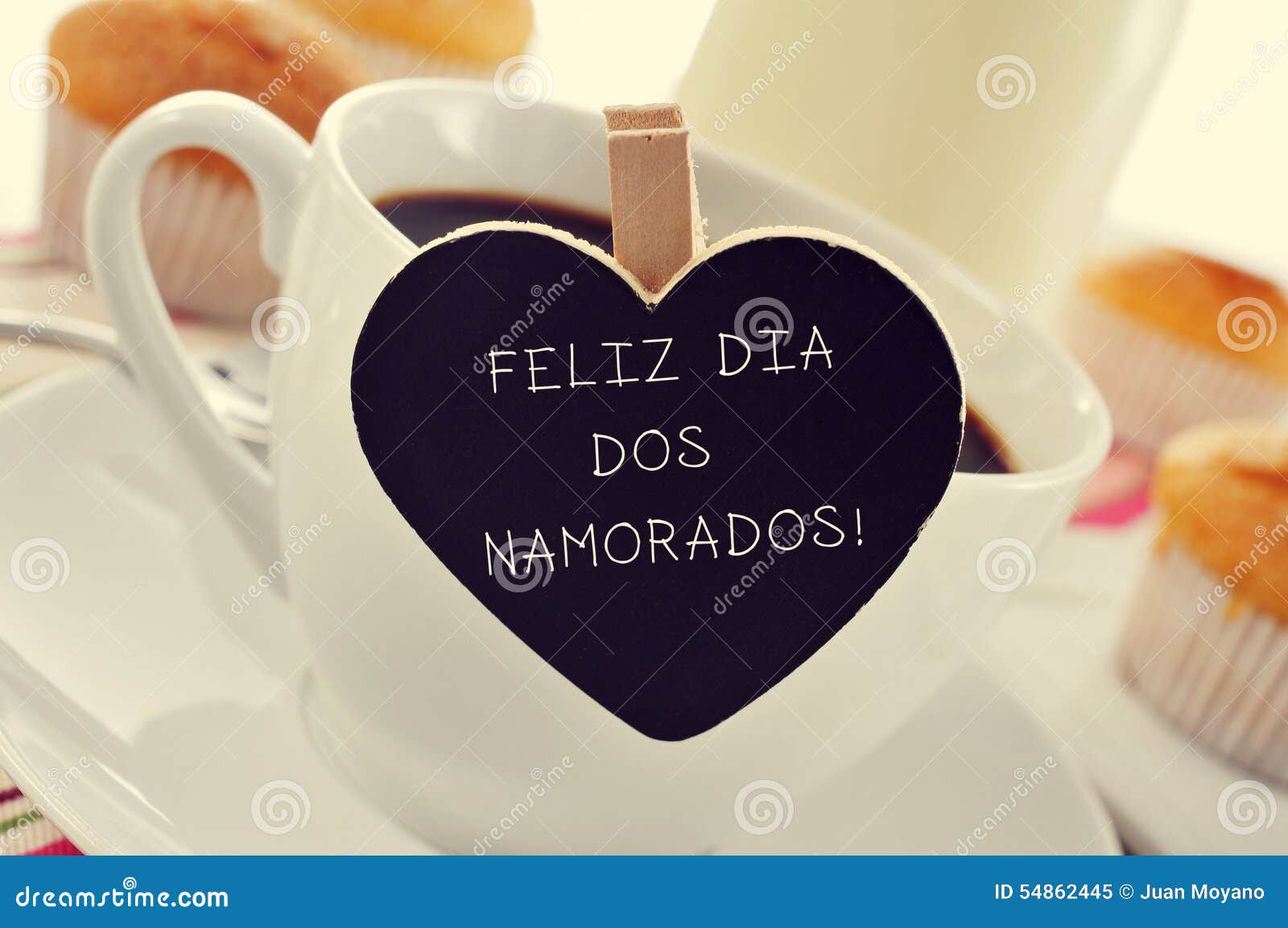 Desayuno Y Texto Feliz Dia Dos Namorados, En Portugués, Para T Imagen de  archivo - Imagen de portugués, café: 54862445