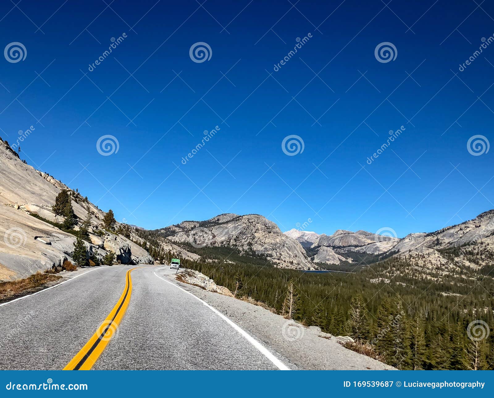 yosemite national park landscape view of