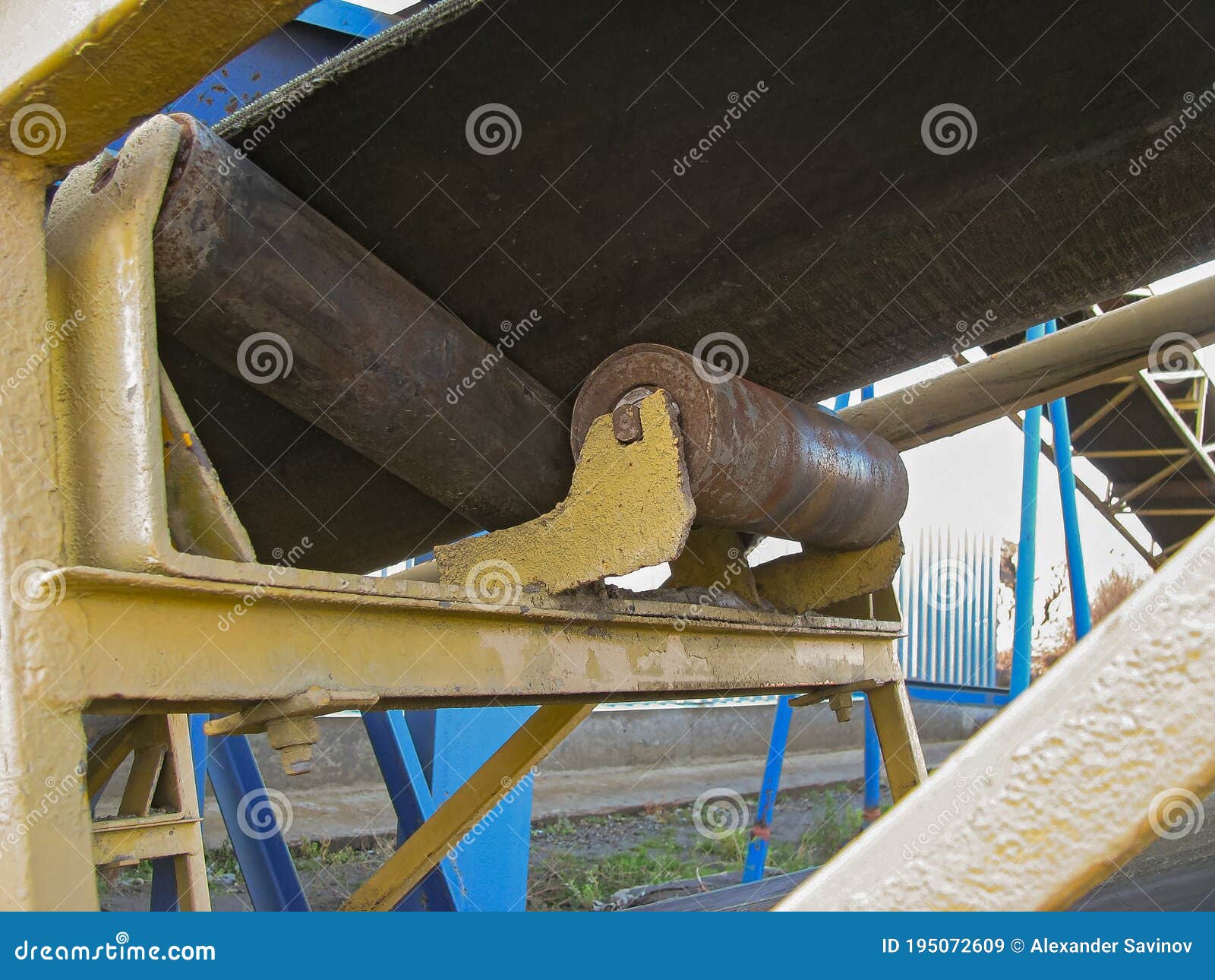 The Design of the Roller Forming Unit of the Upper Branch of the Belt  Conveyor, Useful for Engineers and Students Stock Image - Image of metal,  connections: 195072609