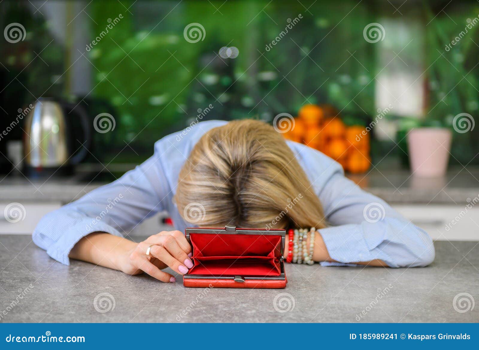 Desperate Woman Has No Money In Her Wallet Stock Image Image Of Girl