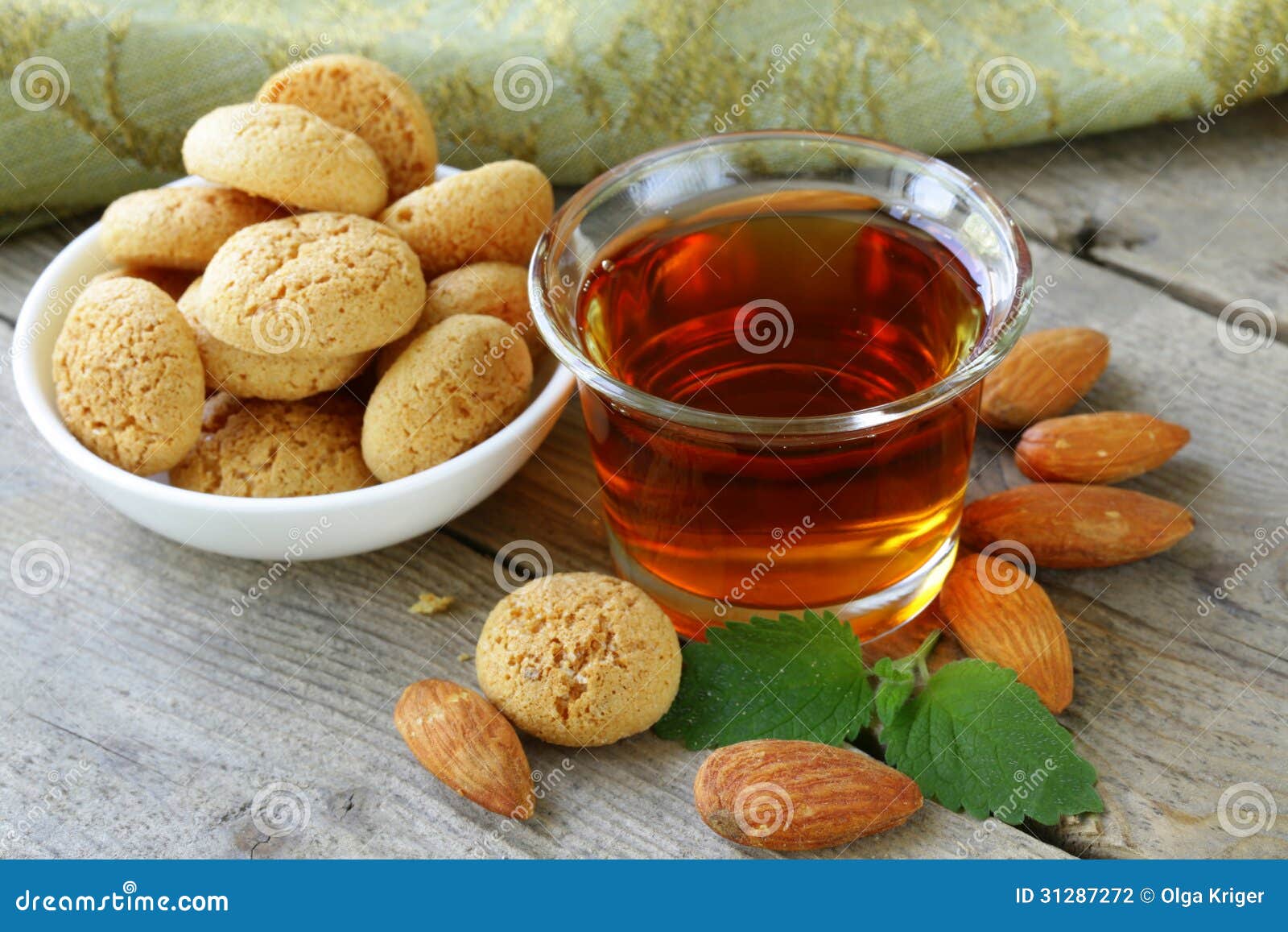 Dessert Liqueur Amaretto with Almond Biscuits (amarittini) Stock Photo