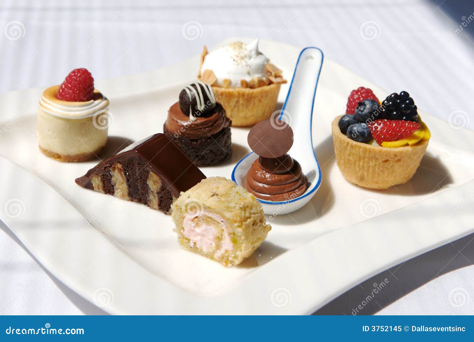 dessert tray assorted