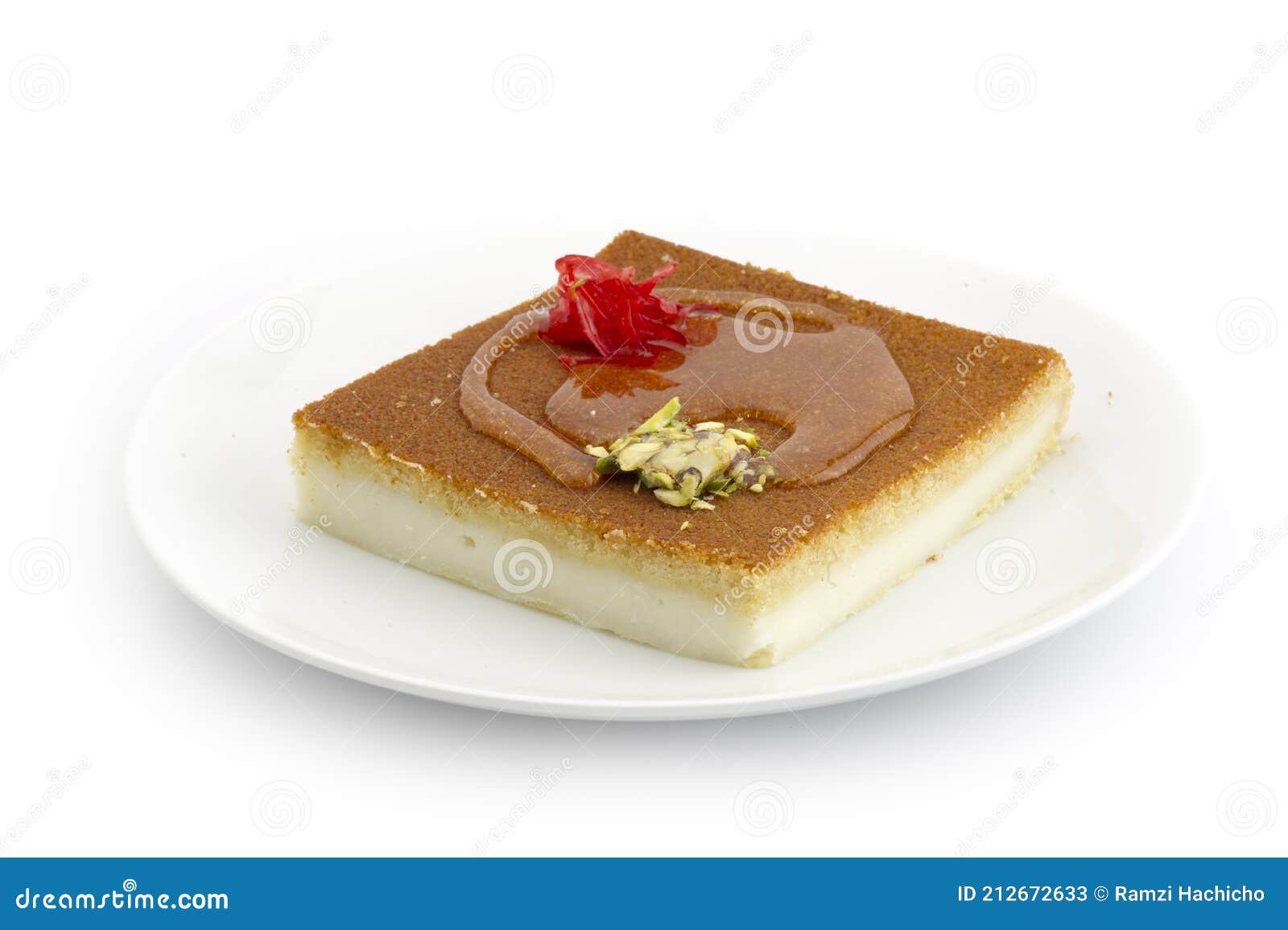 Dessert Turc Kunefe Kunafa Kadayif Avec Poudre De Pistache Et Fromage Image Stock Image Du Confiserie Mediterraneen Dessert Turc Kunefe Kunafa Kadayif Avec Poudre De Pistache Et Fromage Image Stock Image Du Confiserie Mediterraneen