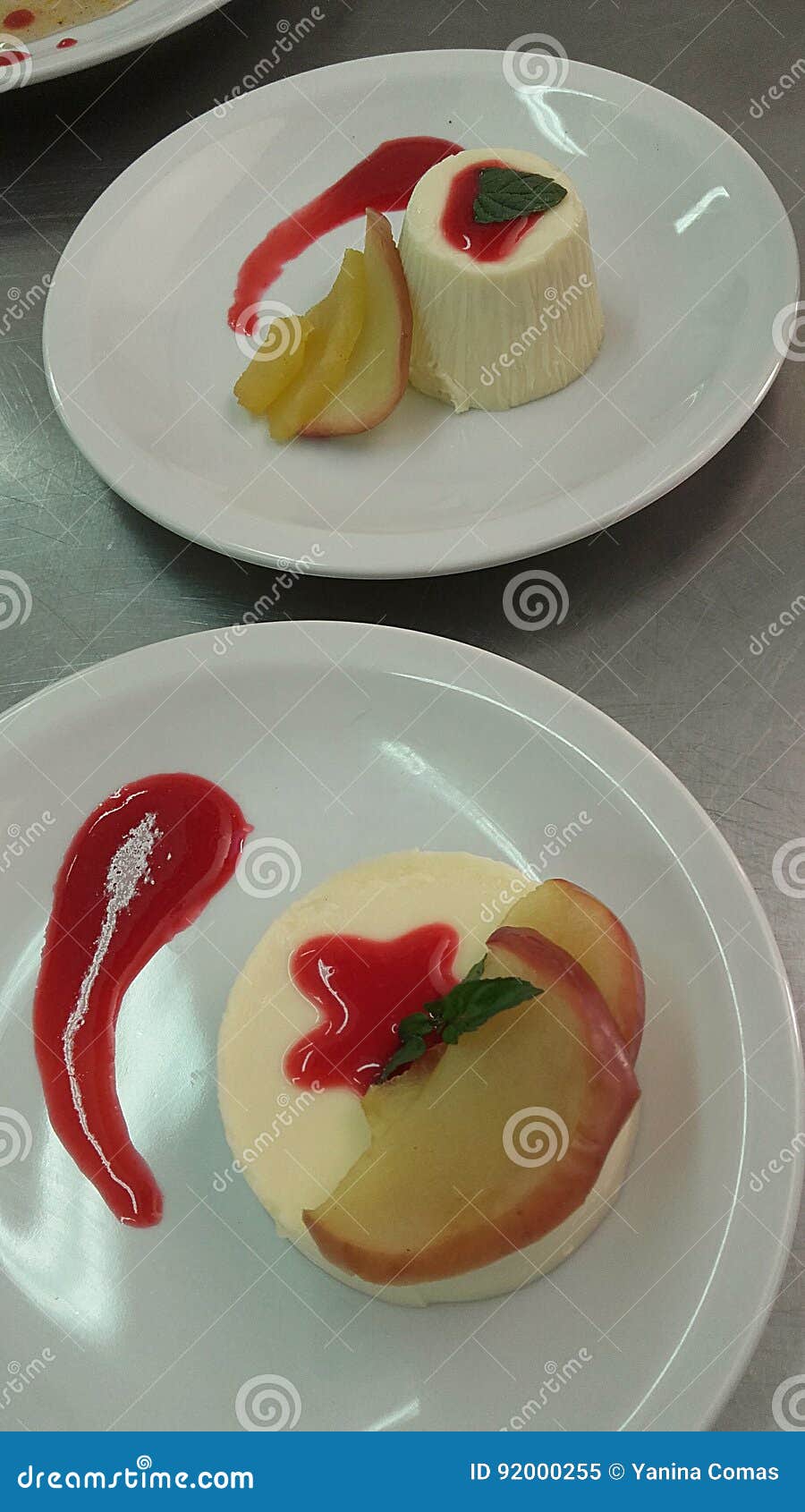 dessert whit apple sweet