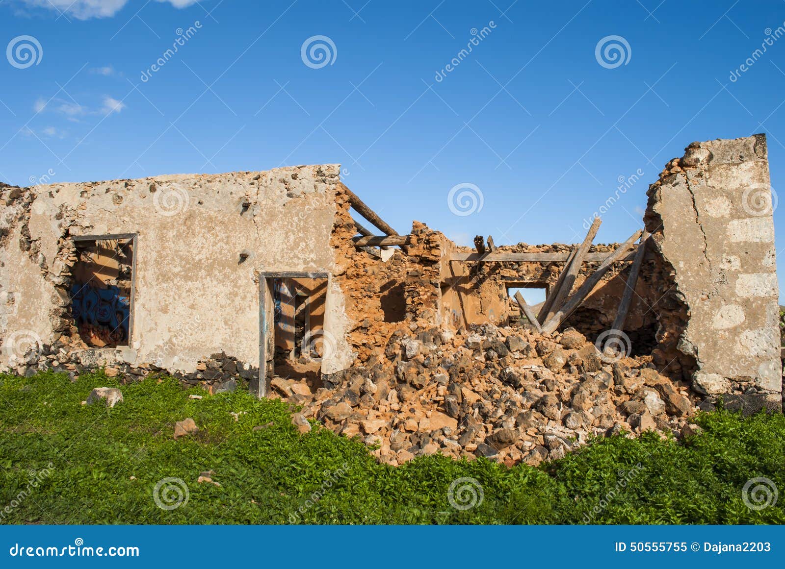 Destroyed Houses after Earthquake Stock Image - Image of broken, blue ...