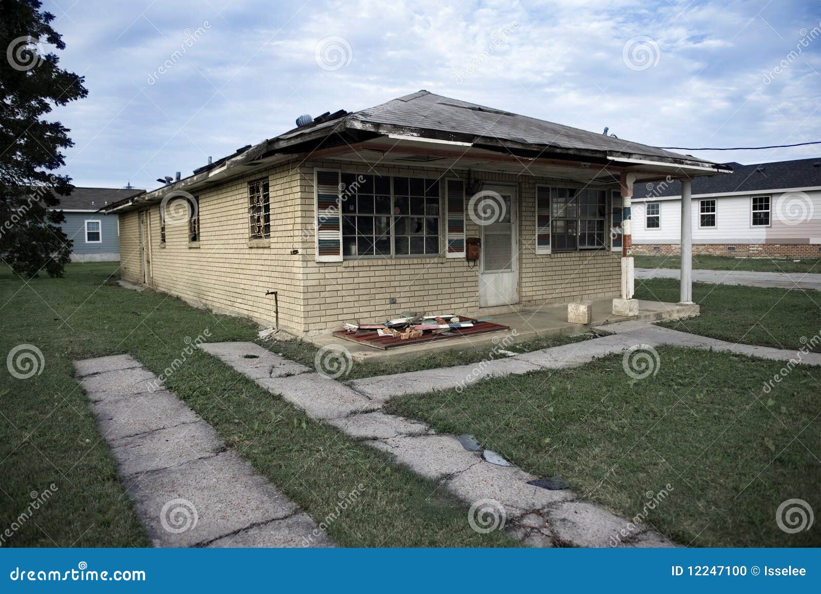 destructed house after hurricane katrina