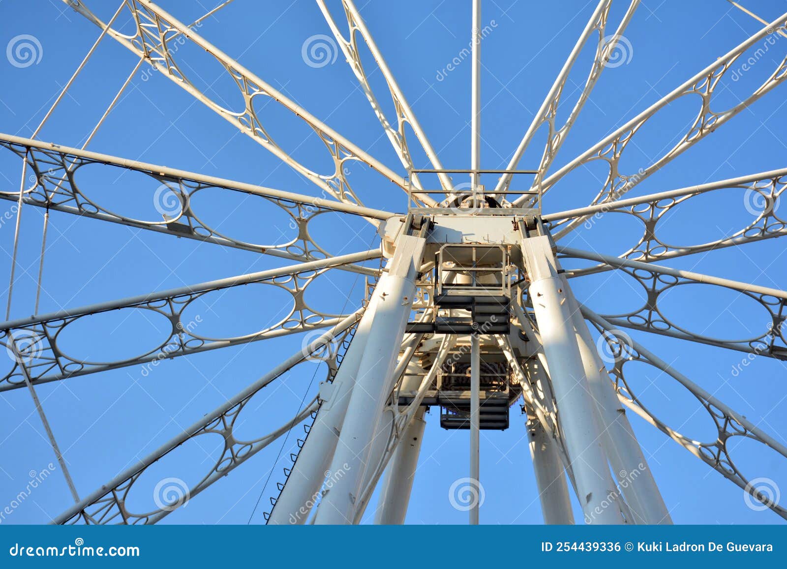 detail of the central part of a ferris wheel