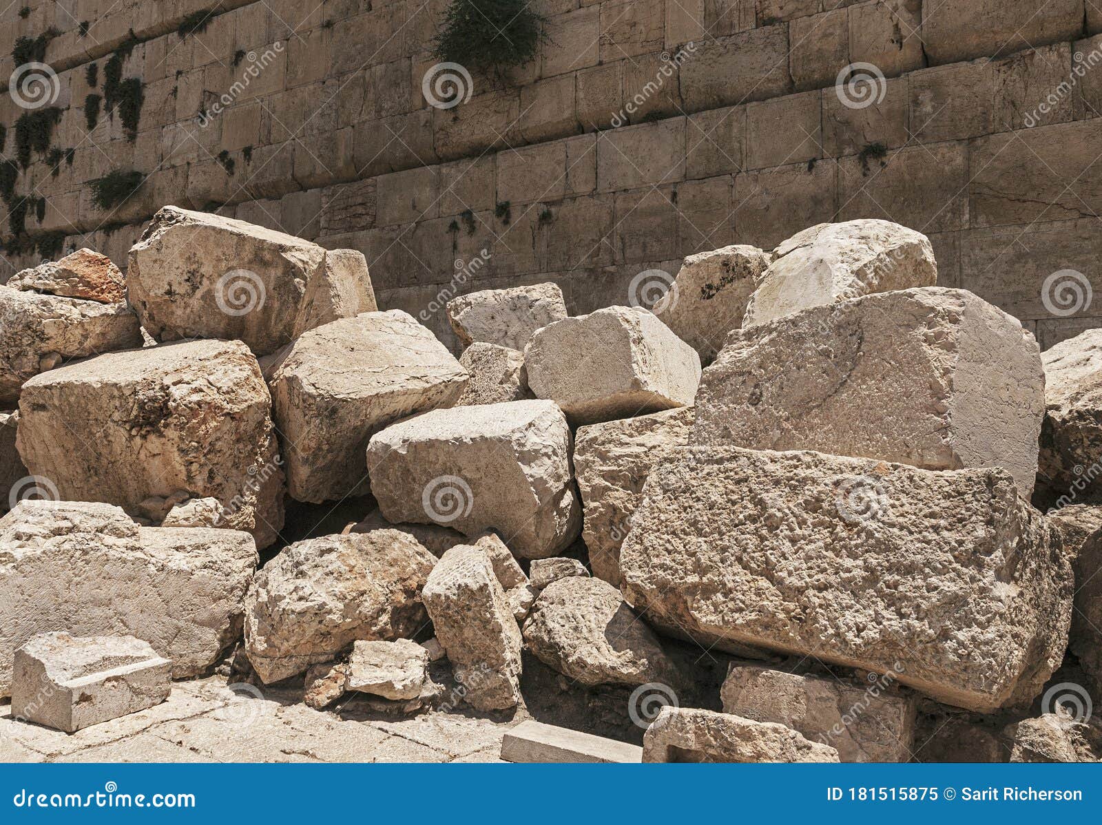 detail of second temple destruction at the kotel in jerusalem
