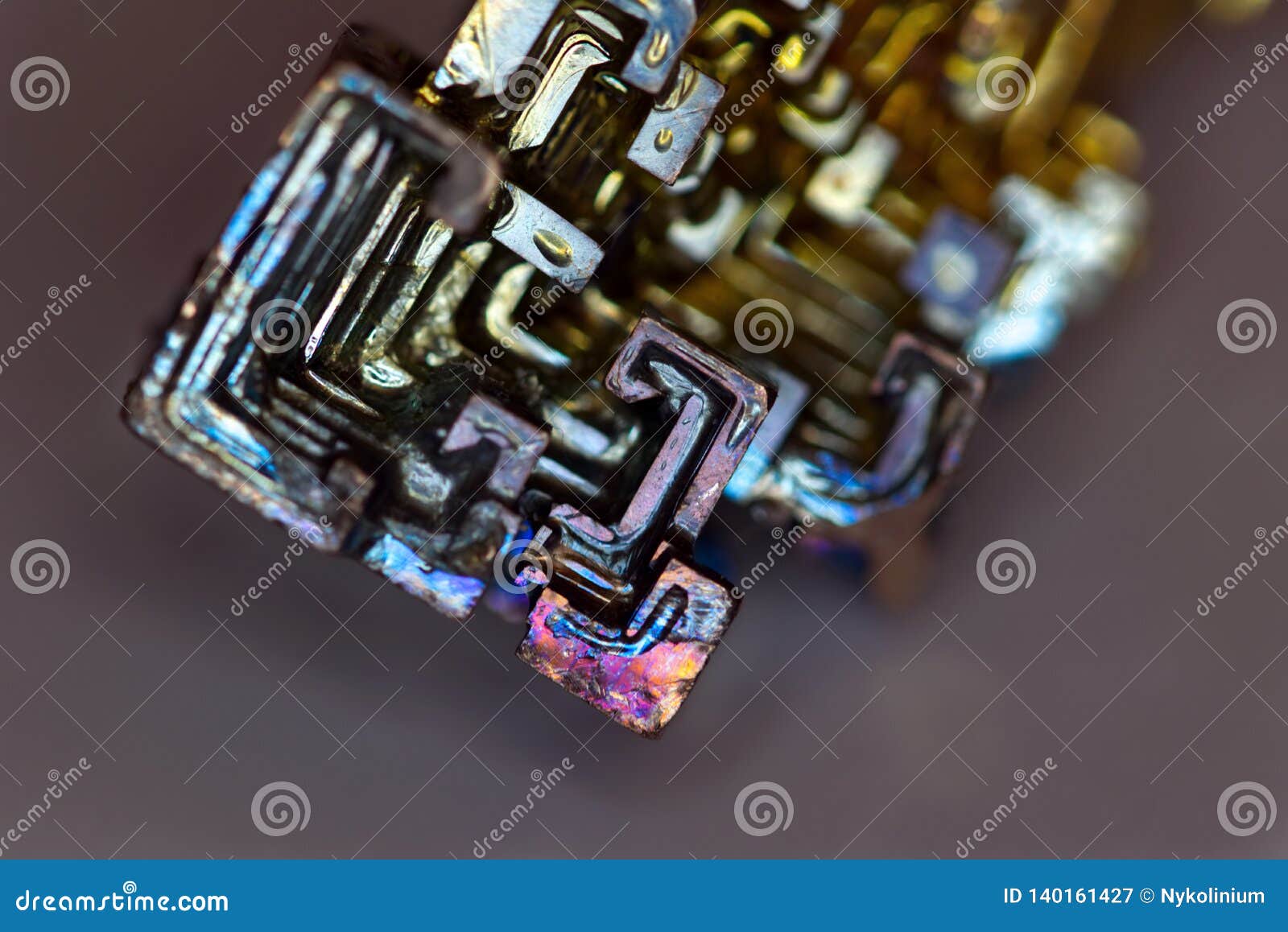details of an artificially synthesized bismuth crystal