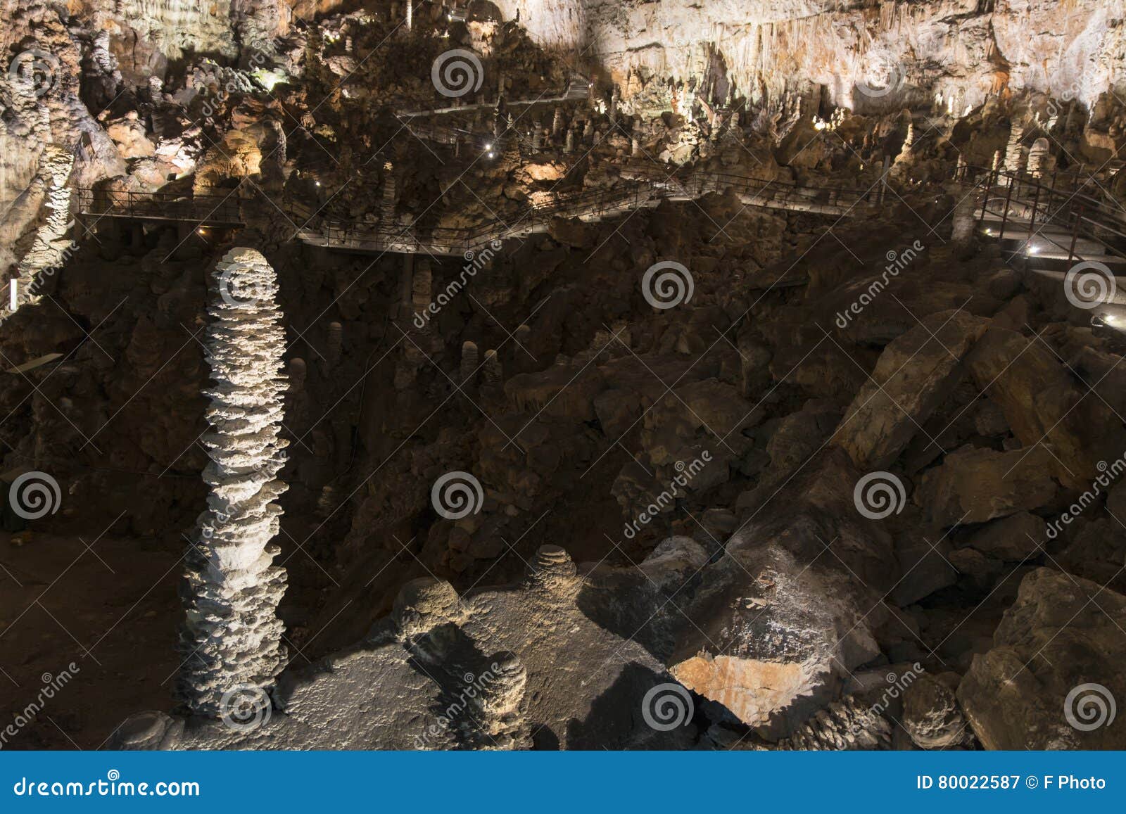 details of the grotta gigante in trieste