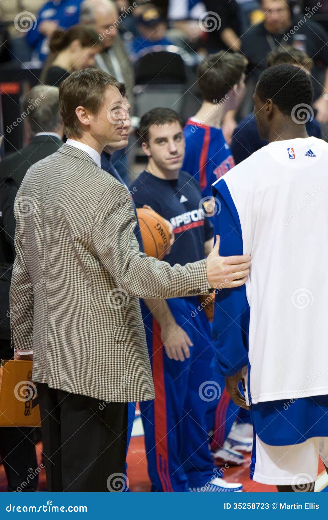Detlef Schrempf Redactionele Stock Foto. Image Of Zuigers - 35258723