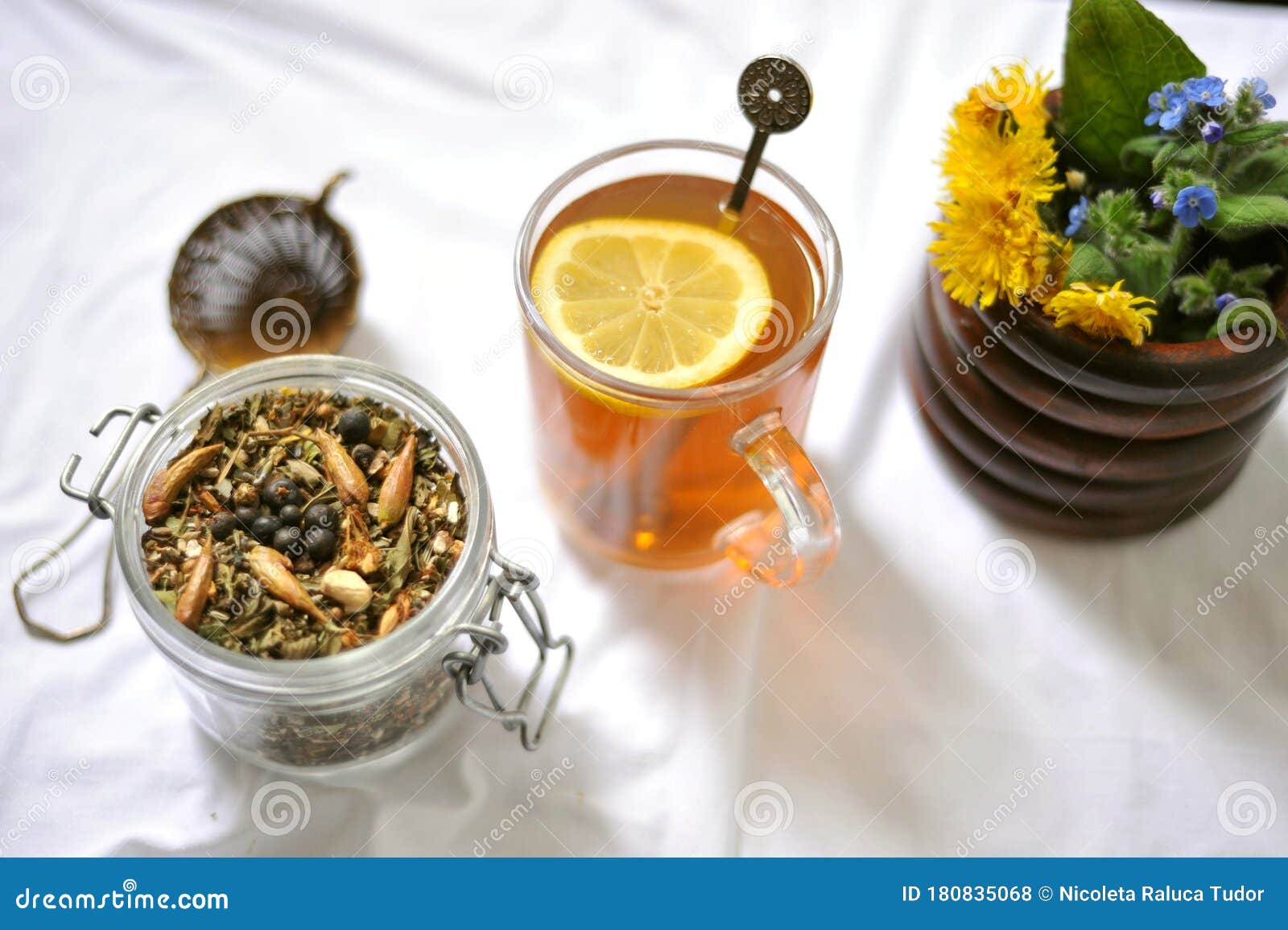 detox tea health, weight-loss claims are that it  helps maintain a healthy immune system, cleanses your digestive system, suppo