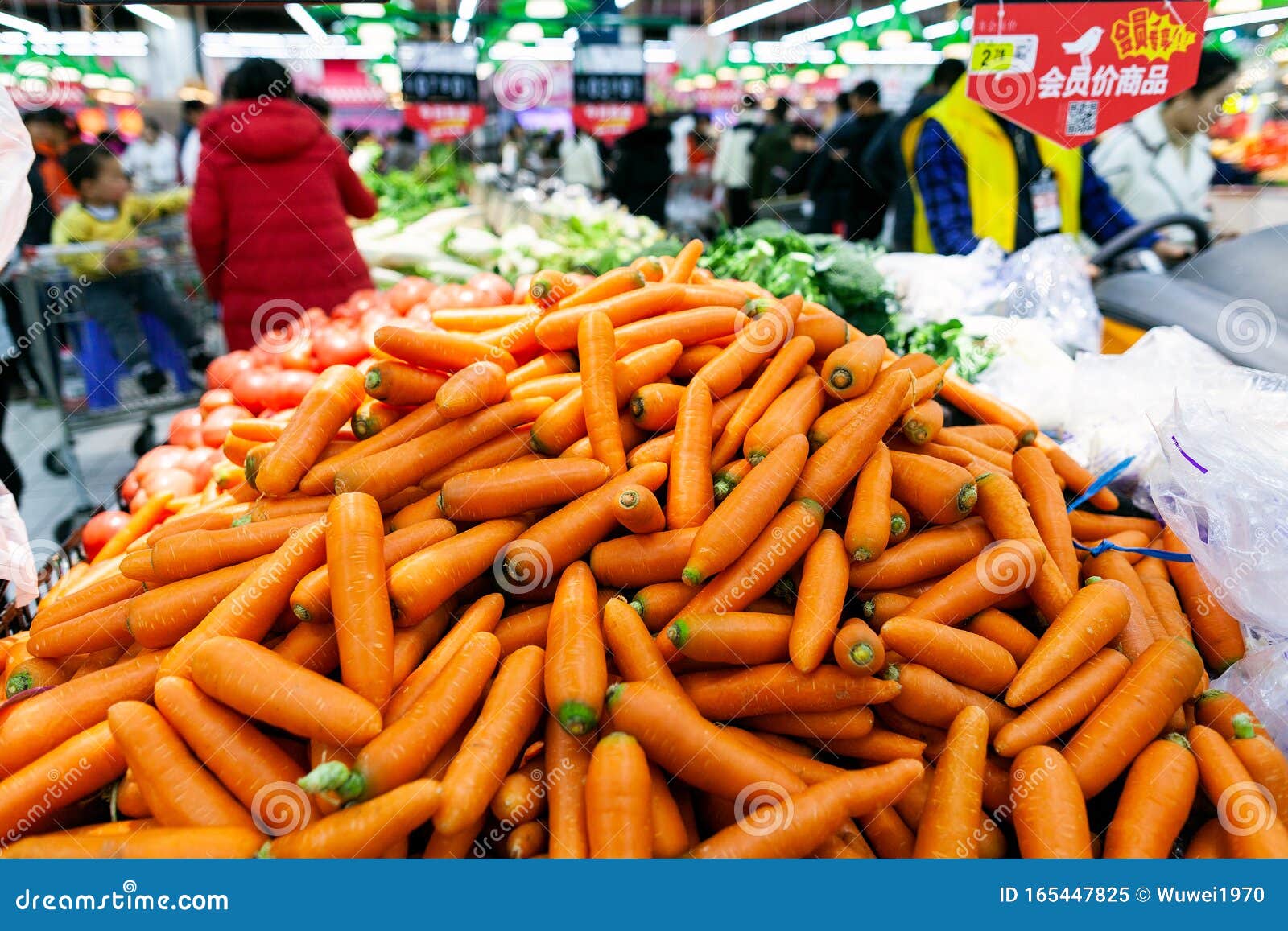 China Supermarket editorial image. Image of online, consumers 165447825