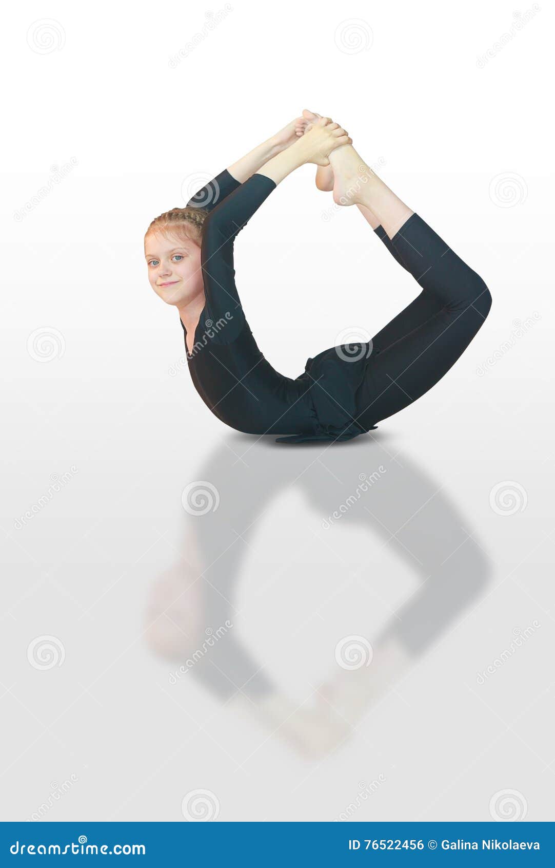 Dhanurasana-Yoga stockfoto. Bild von turner, alternative - 76522456