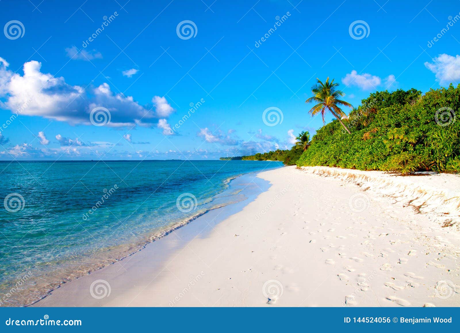 dhigurah beach