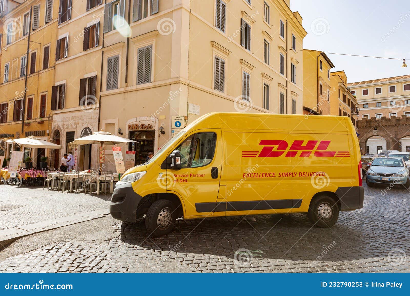 dhl rome italy contact number