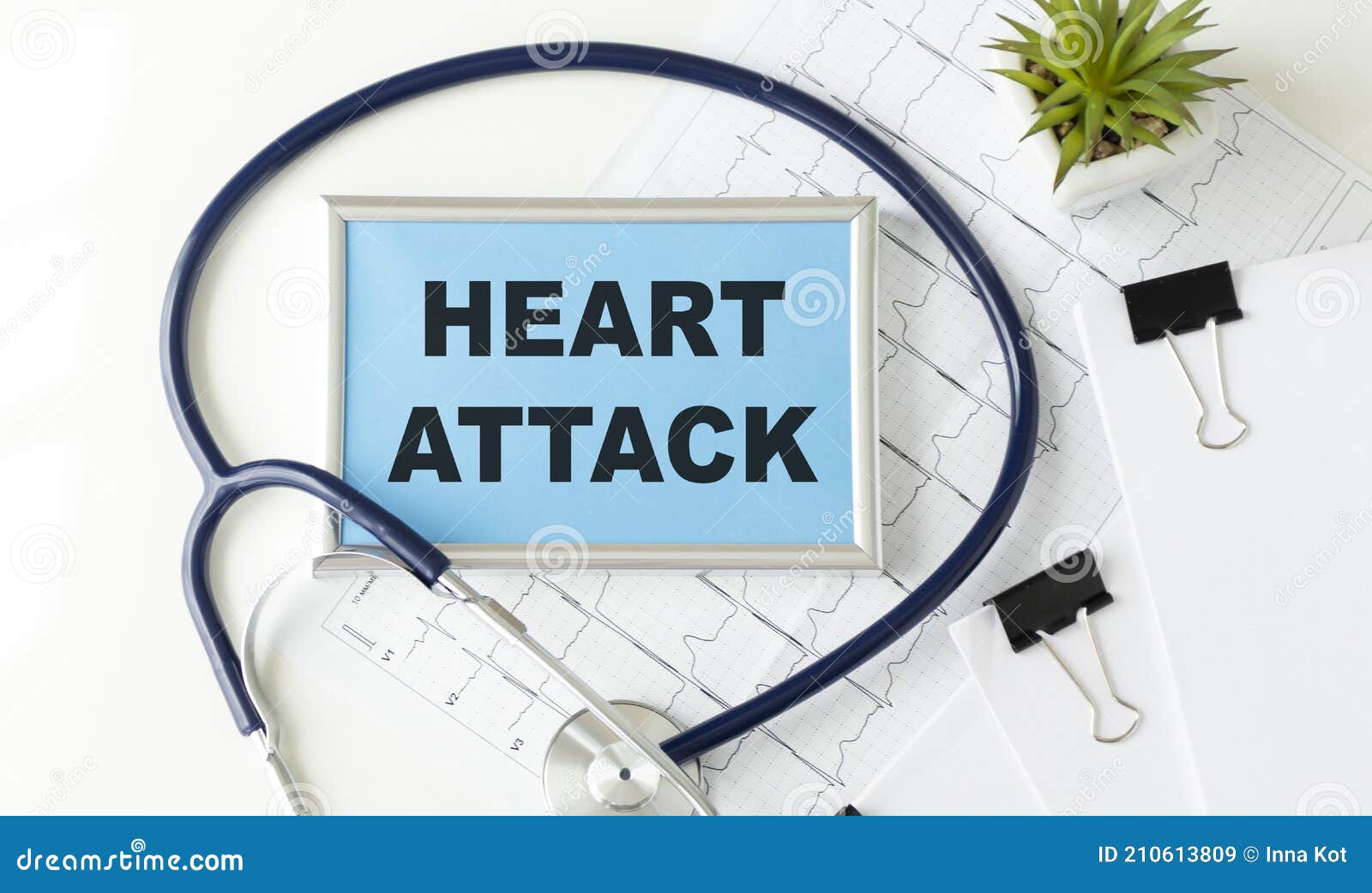 diagnosis-heart-attack-on-the-display-royalty-free-stock-photo