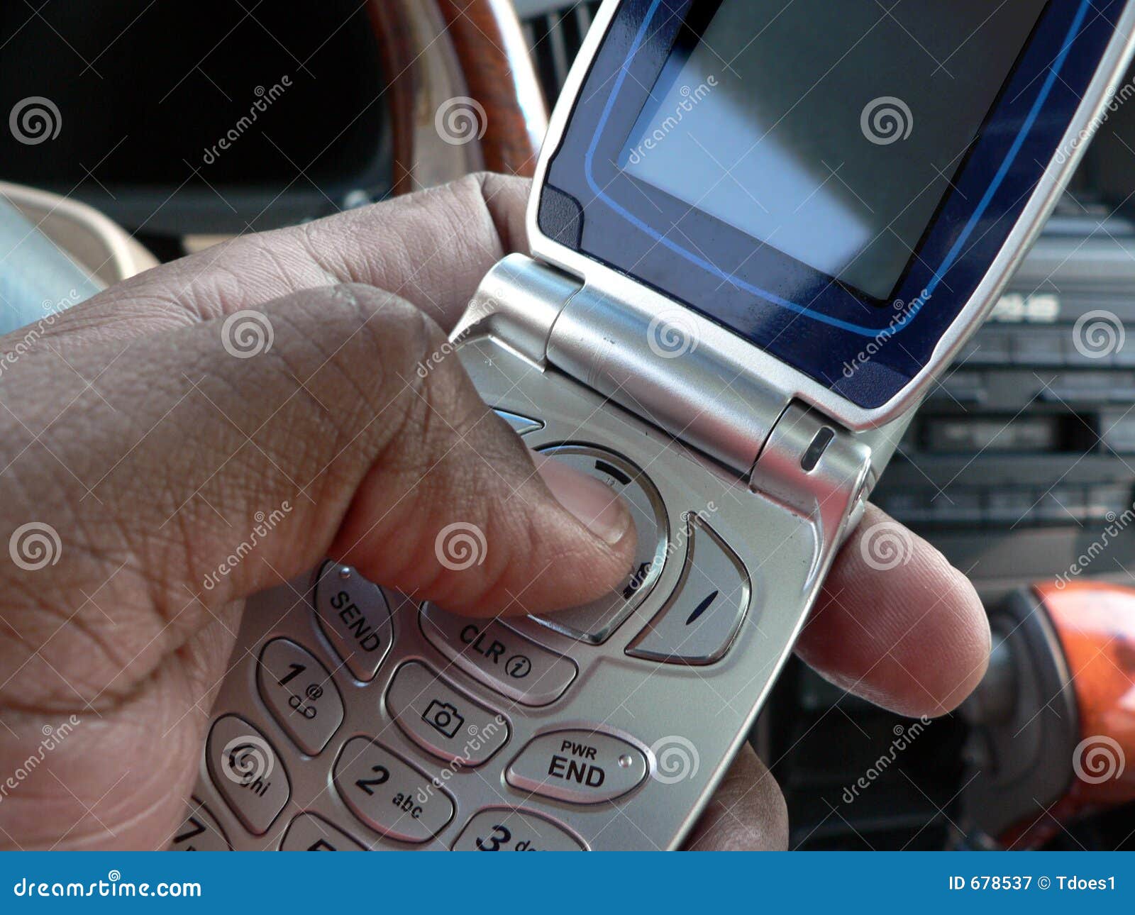 dialing cellphone inside vehicle