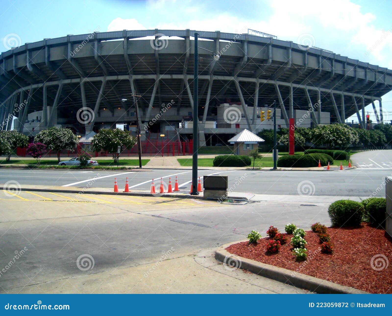 The Diamond in Richmond, VA Editorial Photography Image of mulch