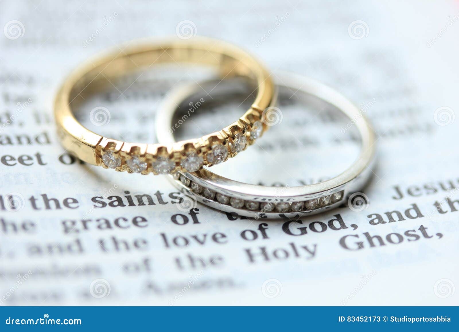 Diamond wedding bands stock image. Image of round, stone 83452173