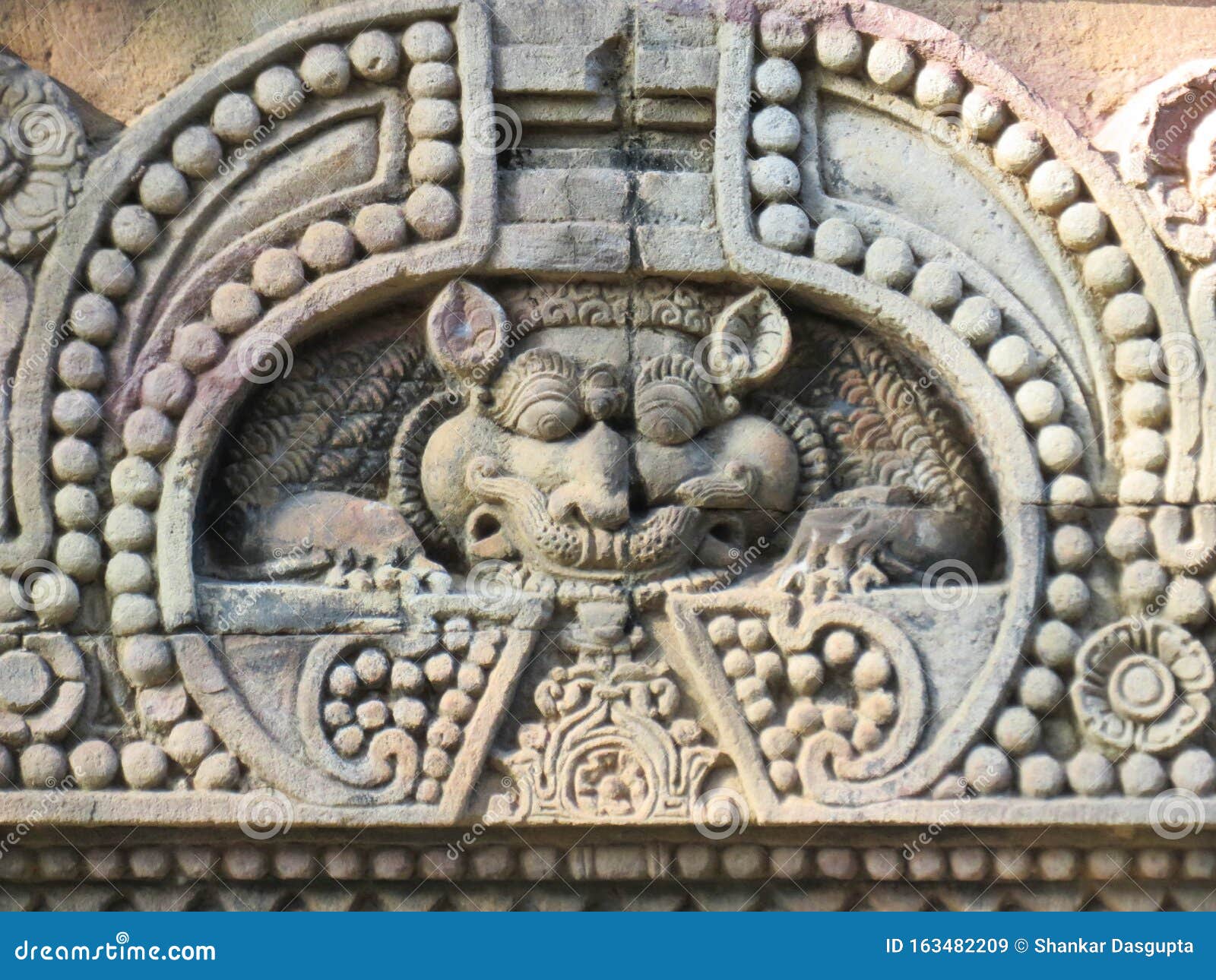 Dibujo De Leones En La Pared Del Templo Imagen de archivo - Imagen de  exterior, arte: 163482209