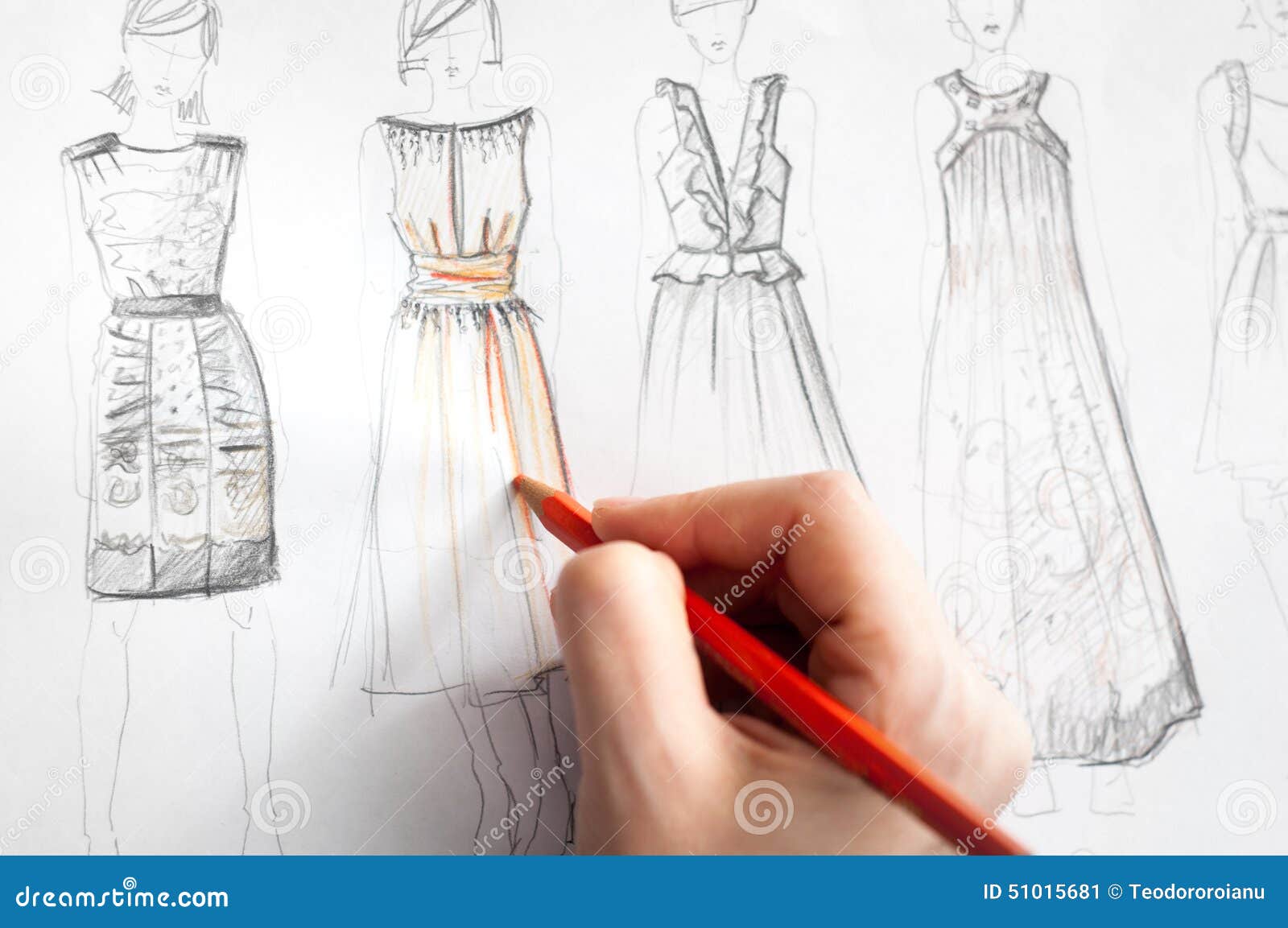 Dibujo de los vestidos de Imagen de bosquejo 51015681