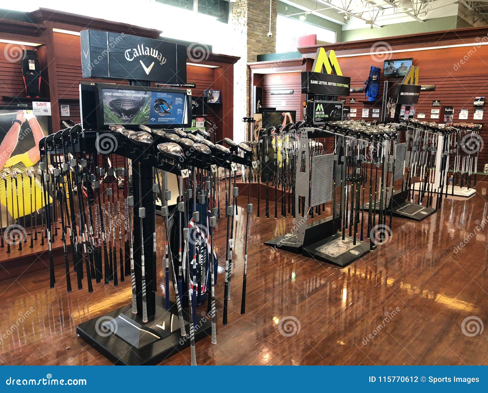 Dick`s Sporting Goods editorial photography. Image of bags 115770612