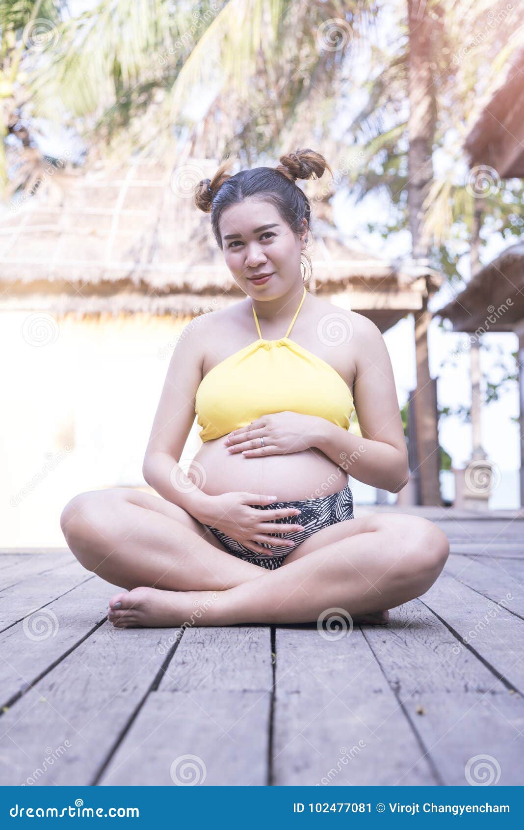 Schwangere Asiatin Macht Das, Was Sie Zuvor Schon Schwanger Machte