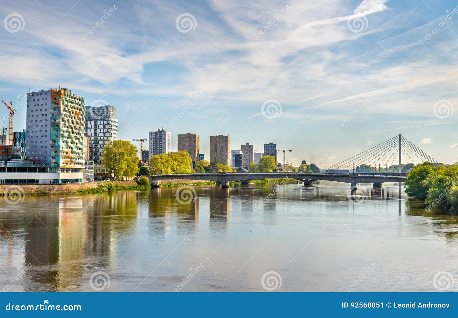 Die Loire in Nantes, Frankreich Stockbild Bild von stadt, blau 92560051