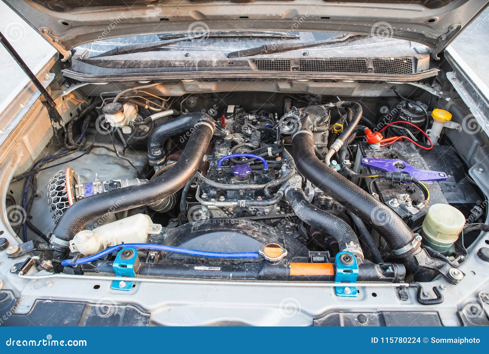 diesel engine 2.5 litre under the hood of pickup truck