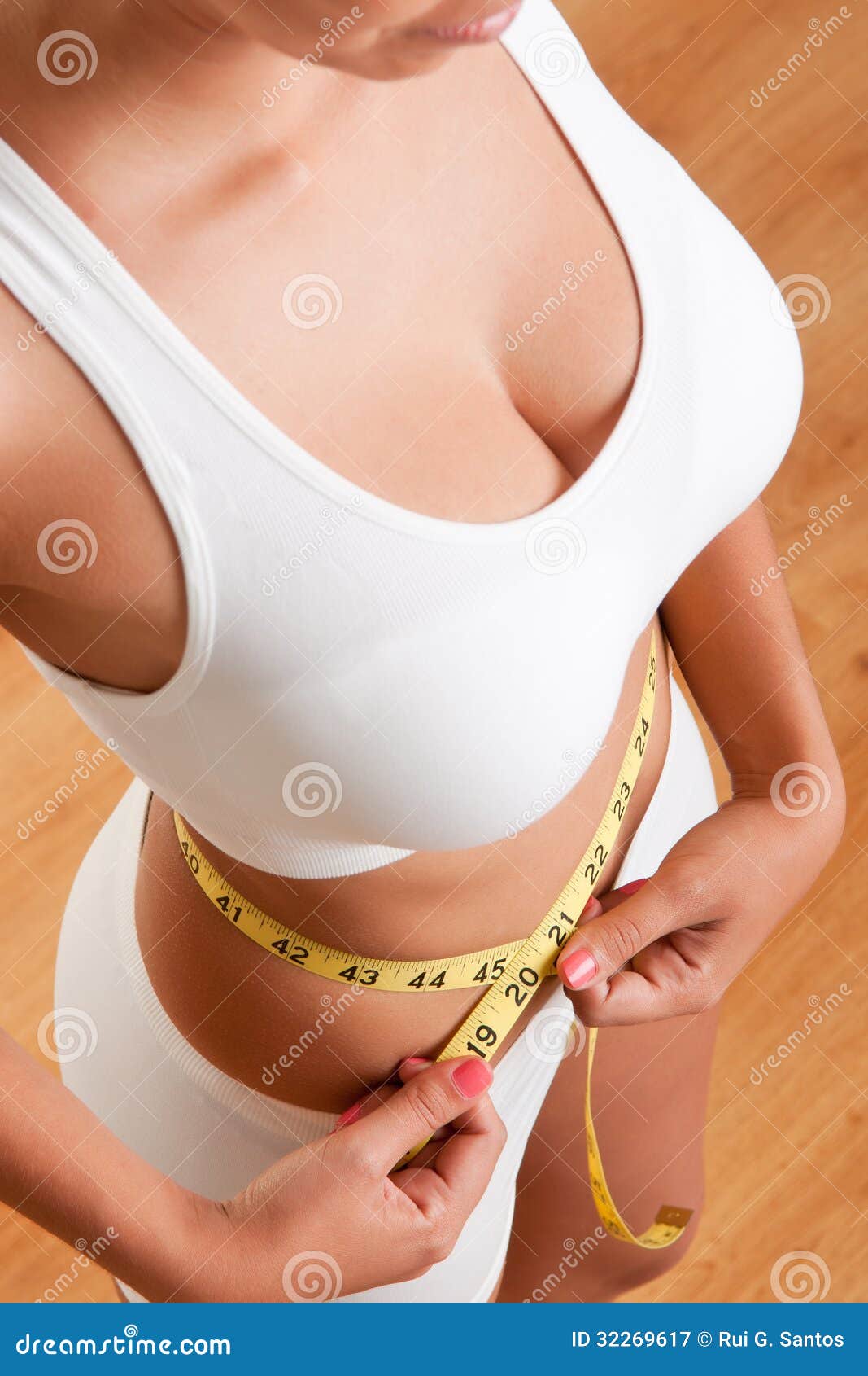 1,128 Woman Chest Measurement Stock Photos - Free & Royalty-Free Stock  Photos from Dreamstime