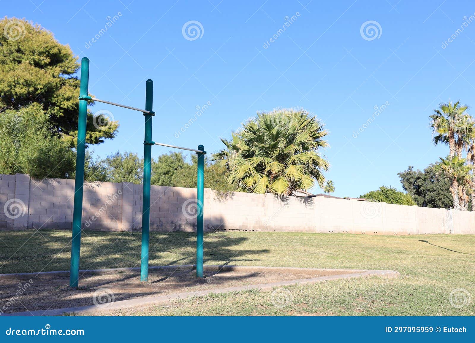 different height pull up bars