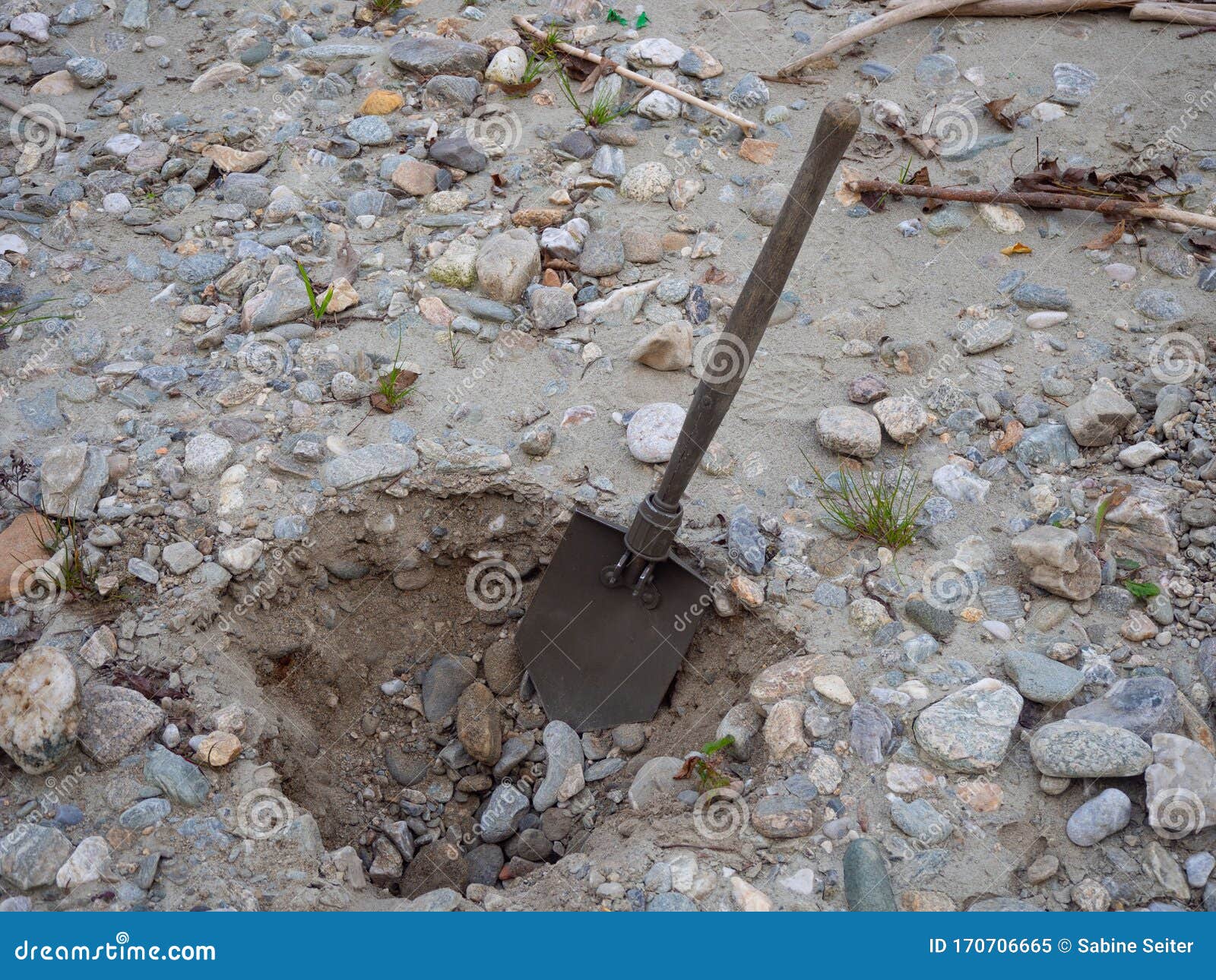 Dig a hole with a spade stock image. Image of hole, nature 170706665