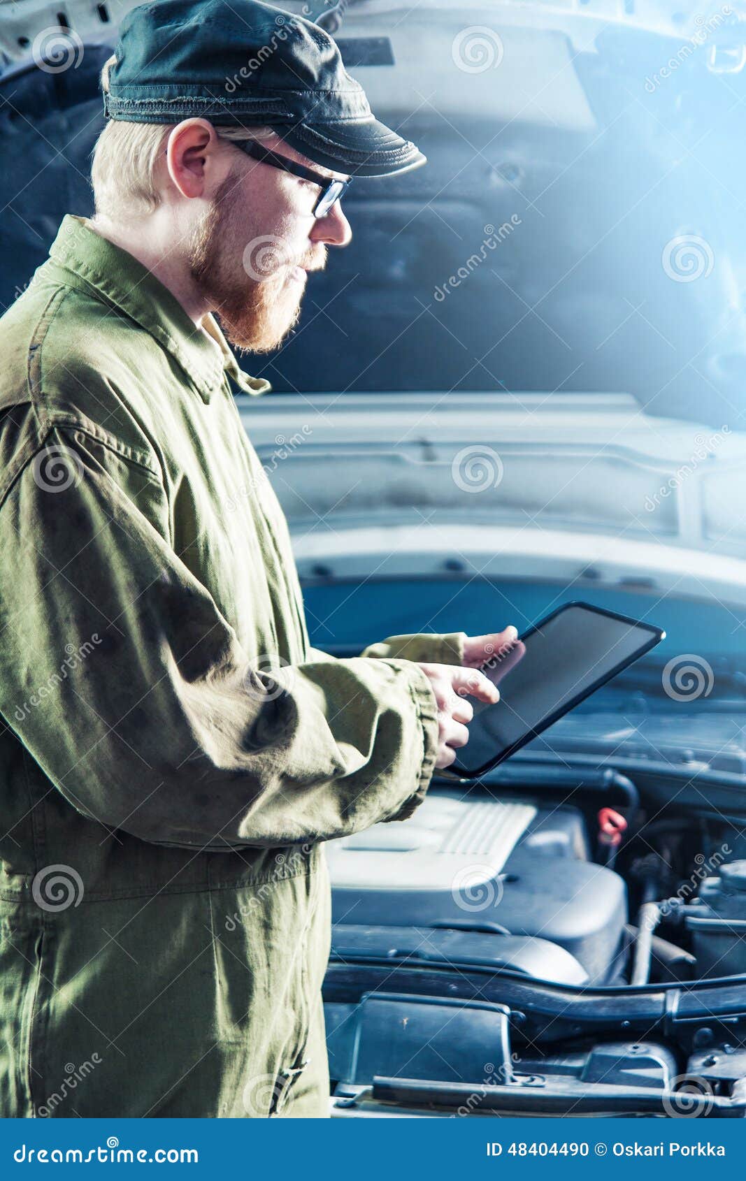 Digital Diagnostics stock photo. Image of vehicle, touchscreen 48404490