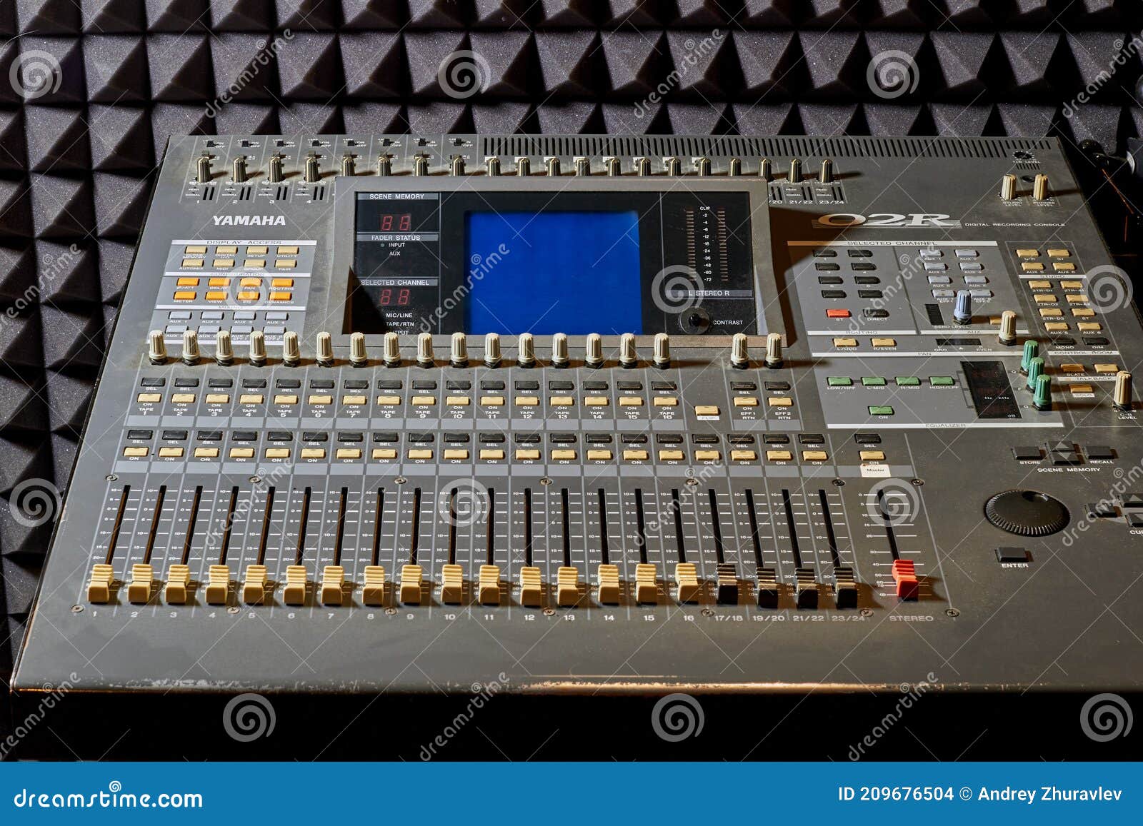 Digital Recording Console Yamaha O2R - Moscow, Russia, 8, 2021 Editorial Image - Image of computer, digital: 209676504