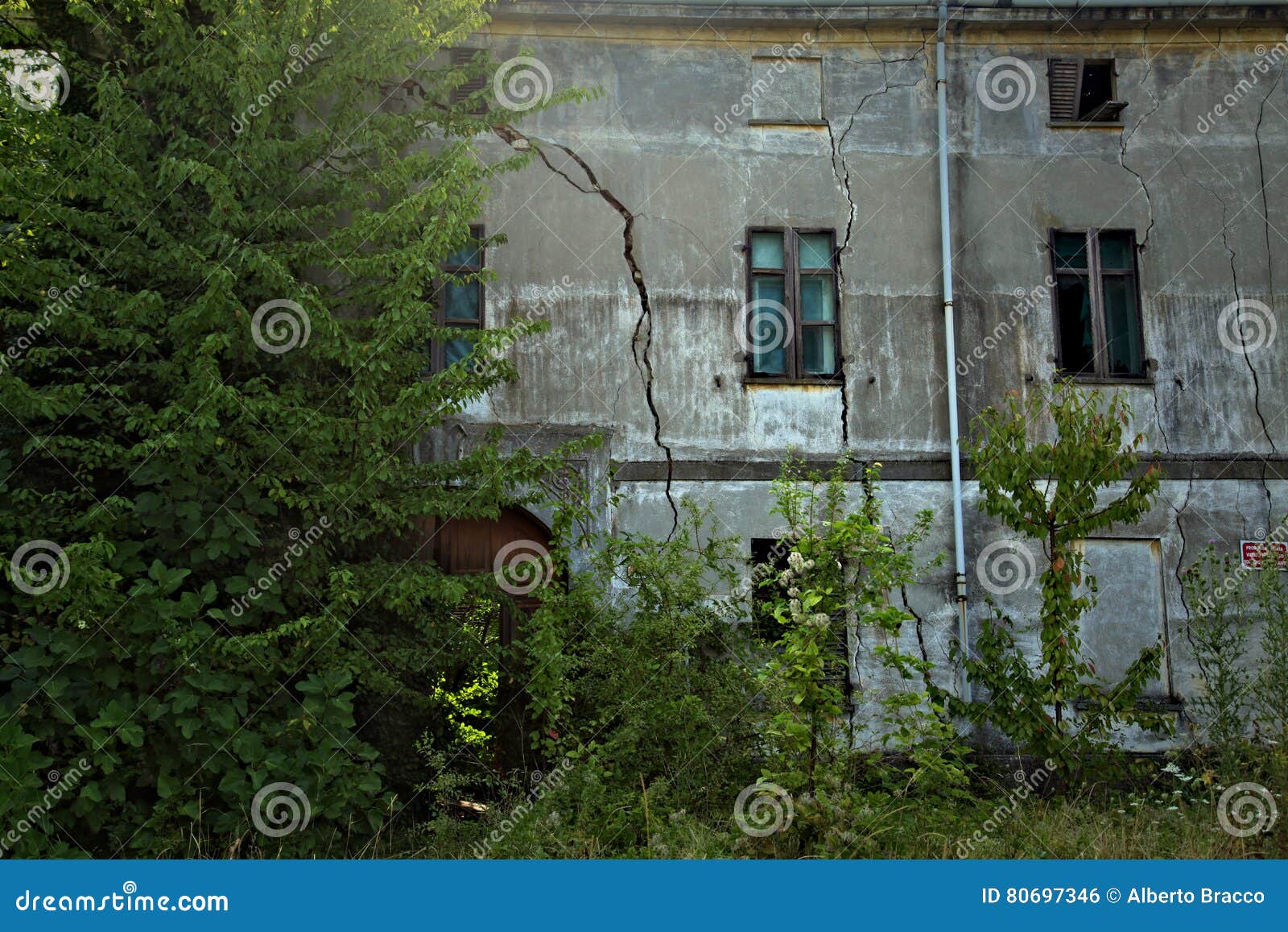 dilapidated house