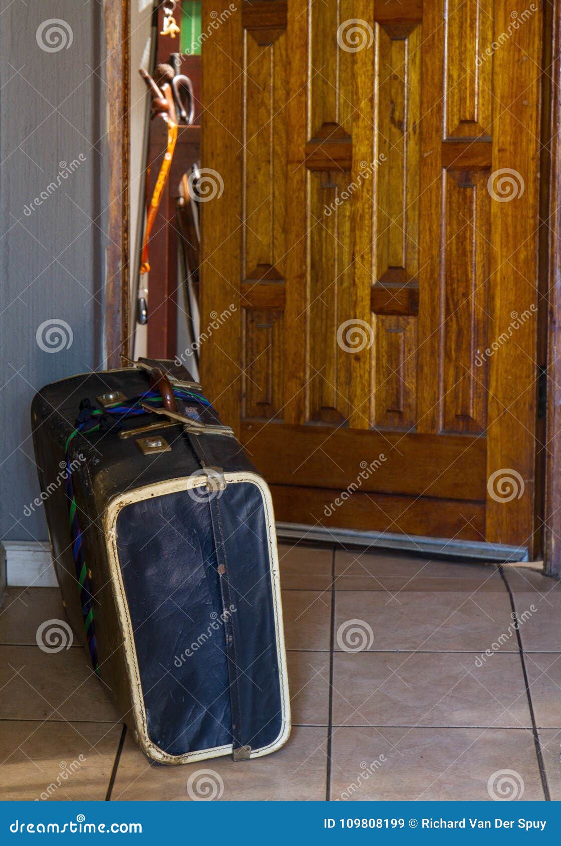Person kicked out door Stock Photo by ©orlaimagen 62066085