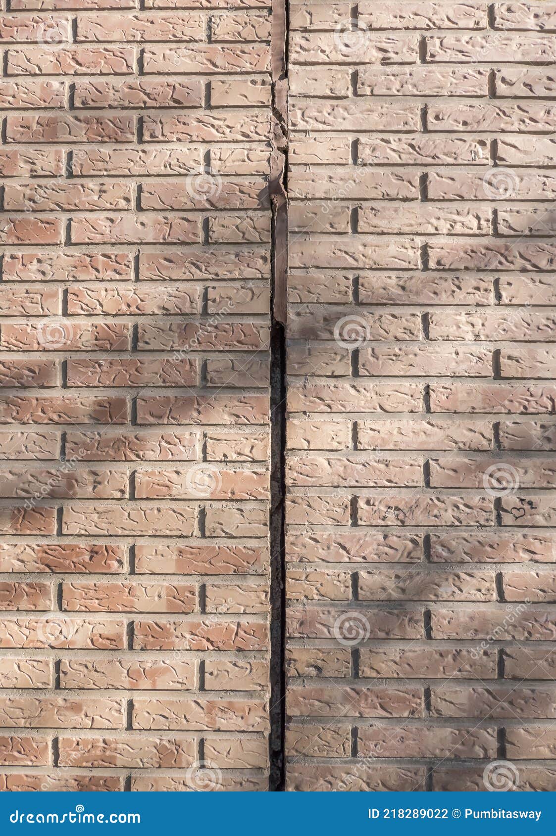 dilatation joint between two blocks of buildings