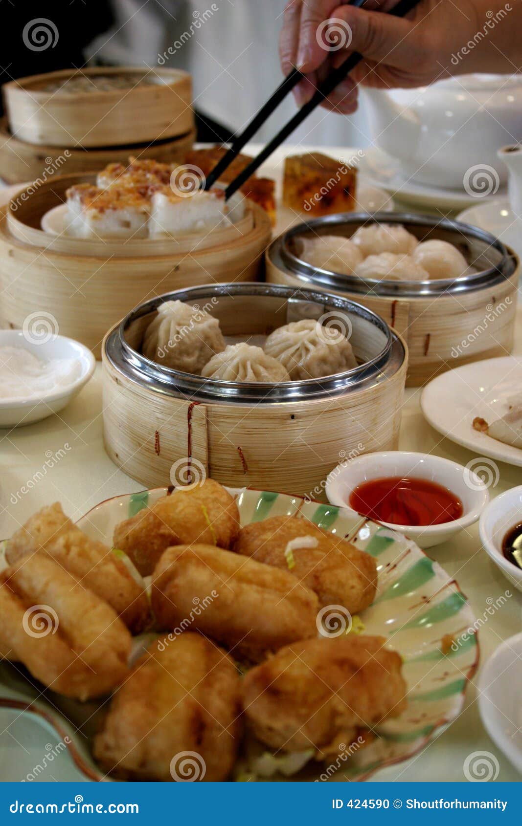 Dim Sum Table stock photo. Image of steamer, asia, bamboo 424590